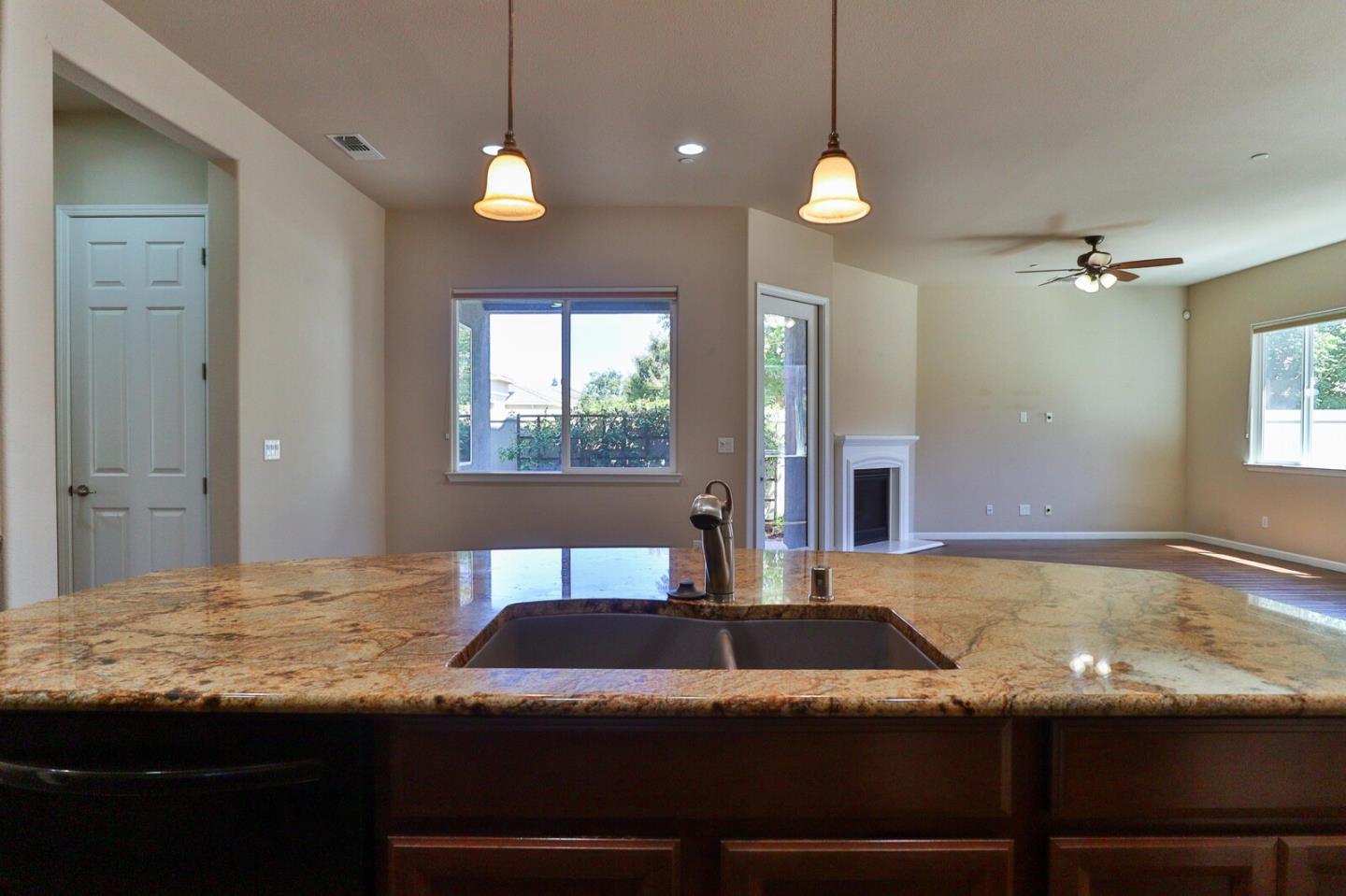 Detail Gallery Image 27 of 107 For 2690 Steeple Run Ln, Manteca,  CA 95336 - 3 Beds | 2 Baths
