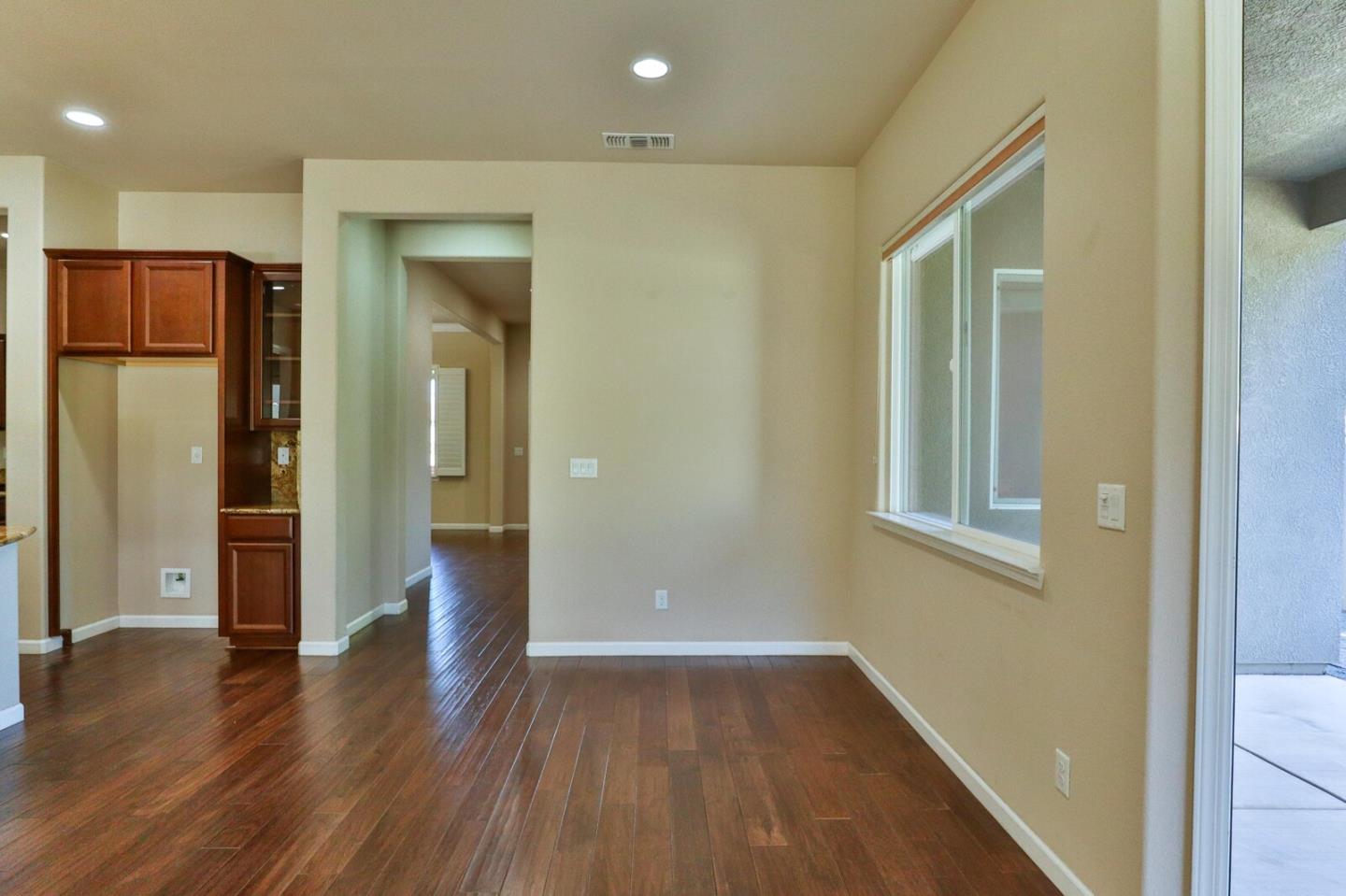 Detail Gallery Image 31 of 107 For 2690 Steeple Run Ln, Manteca,  CA 95336 - 3 Beds | 2 Baths