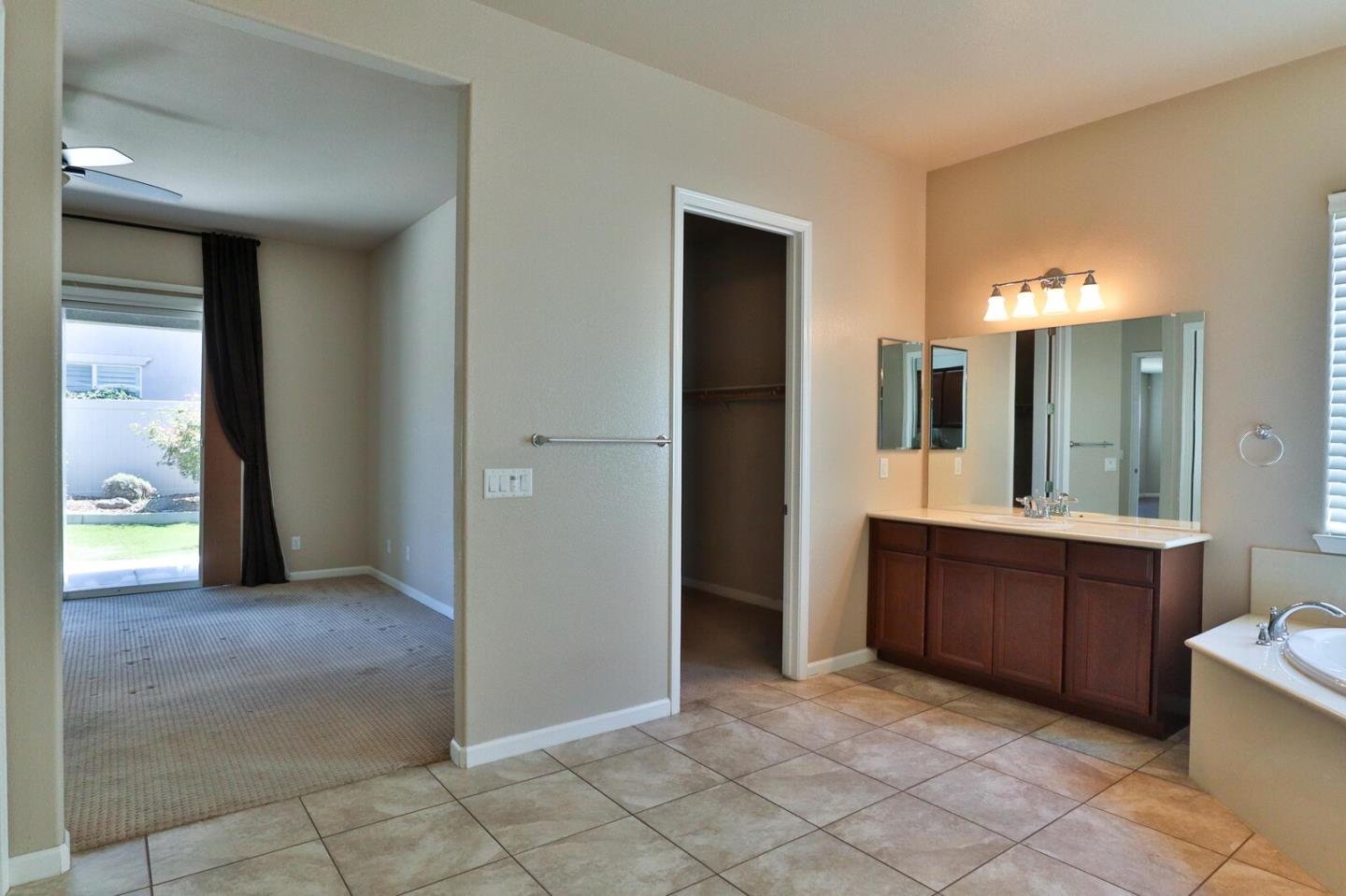 Detail Gallery Image 50 of 107 For 2690 Steeple Run Ln, Manteca,  CA 95336 - 3 Beds | 2 Baths