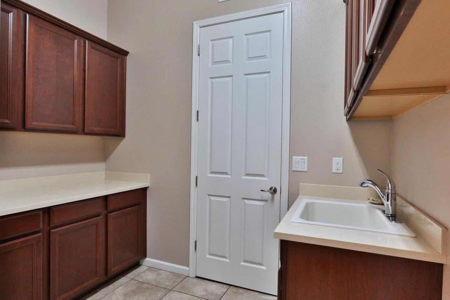 Detail Gallery Image 54 of 107 For 2690 Steeple Run Ln, Manteca,  CA 95336 - 3 Beds | 2 Baths