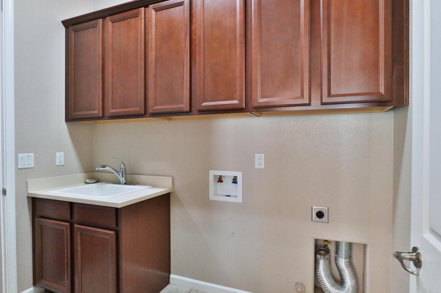 Detail Gallery Image 55 of 107 For 2690 Steeple Run Ln, Manteca,  CA 95336 - 3 Beds | 2 Baths