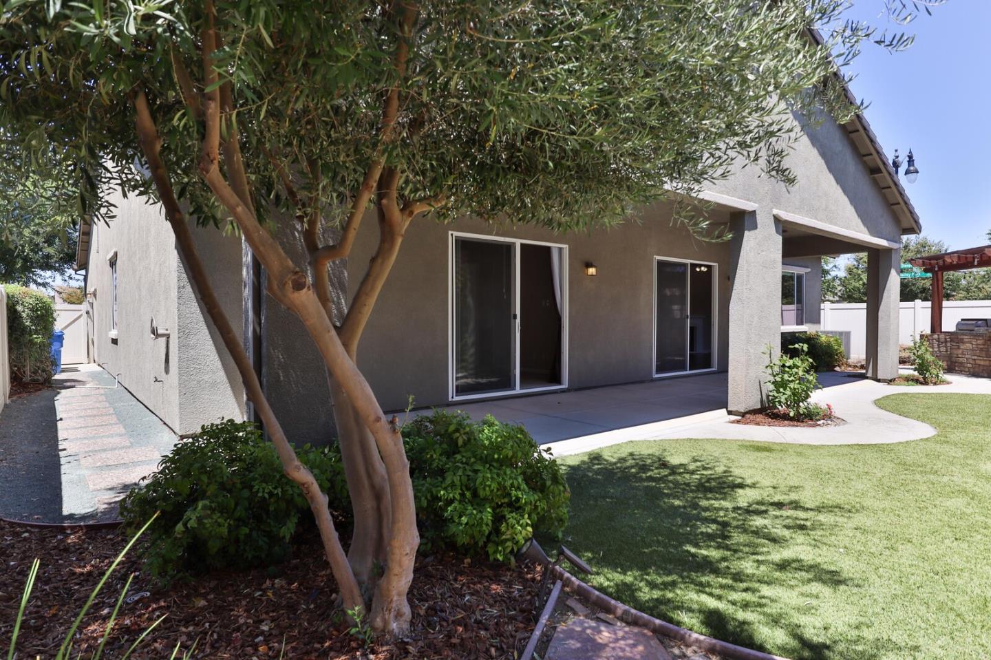 Detail Gallery Image 65 of 107 For 2690 Steeple Run Ln, Manteca,  CA 95336 - 3 Beds | 2 Baths