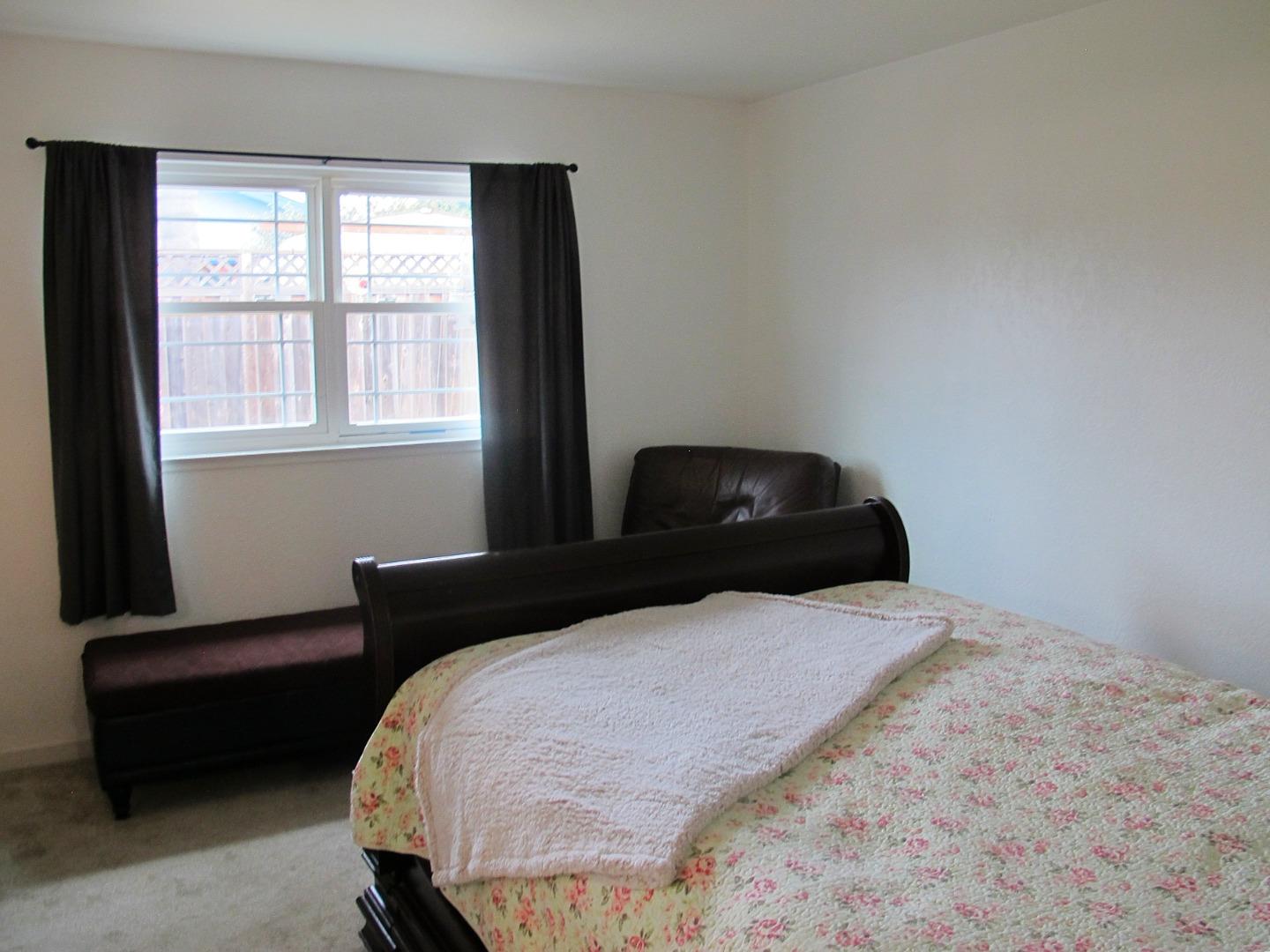 Detail Gallery Image 6 of 7 For 498 Suncrest Way, Watsonville,  CA 95076 - 2 Beds | 2 Baths