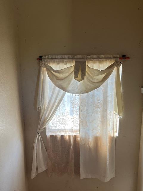 Detail Gallery Image 8 of 10 For 493 Tiburon Pl, Soledad,  CA 93960 - 4 Beds | 2 Baths