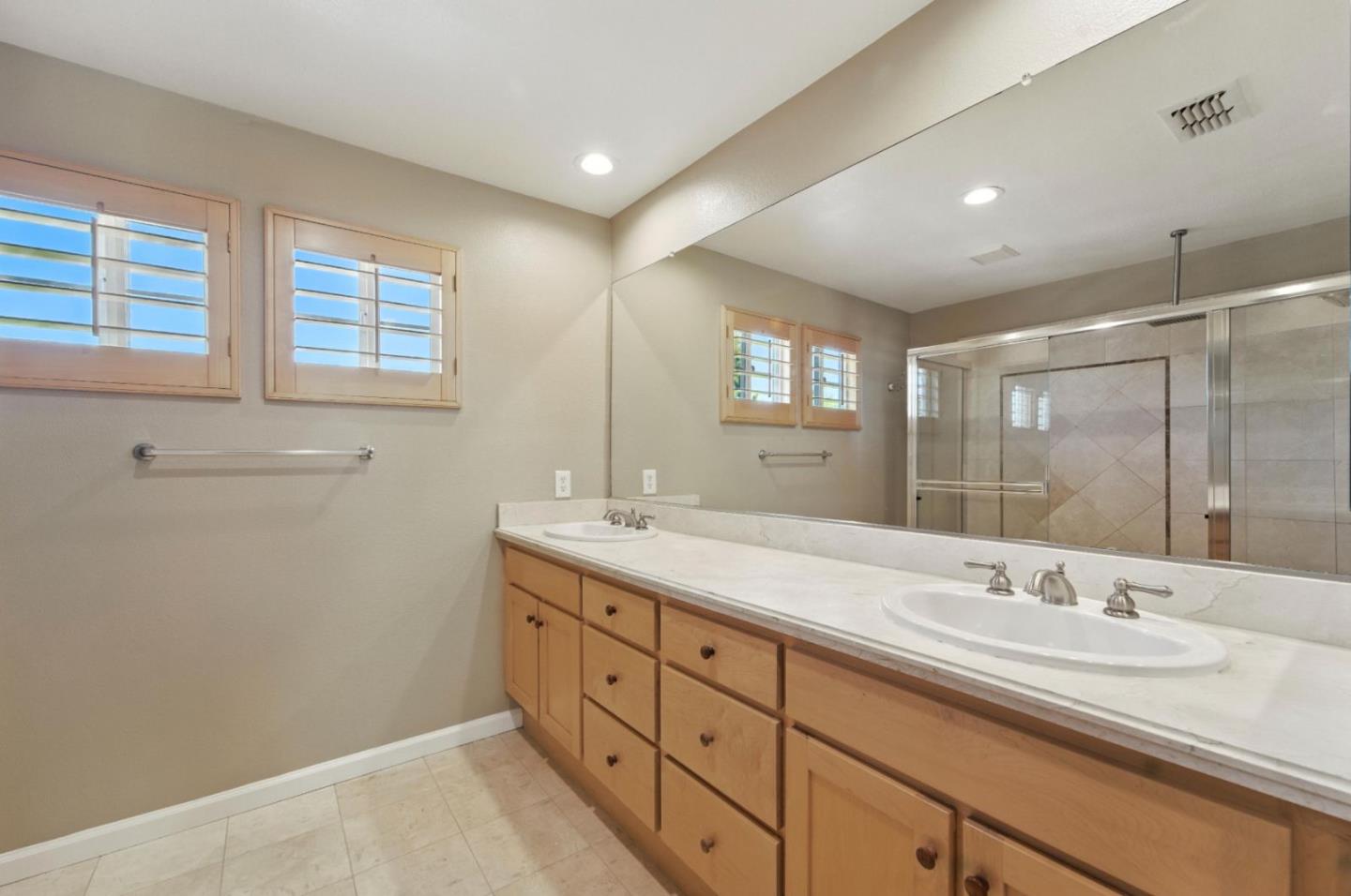 Detail Gallery Image 17 of 25 For 50 Waterford Ct, Campbell,  CA 95008 - 3 Beds | 3 Baths