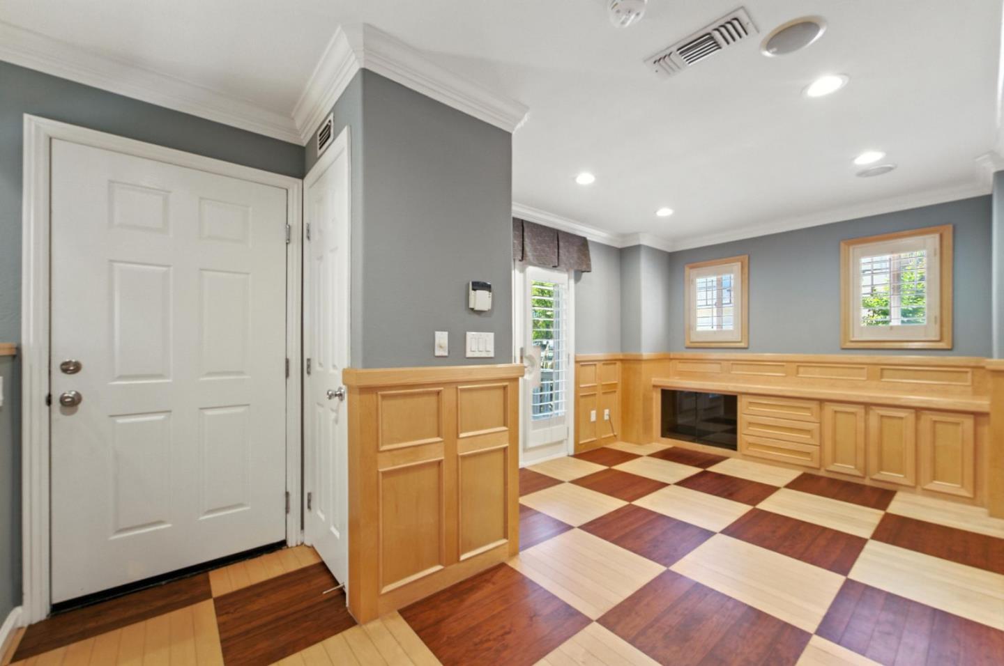 Detail Gallery Image 3 of 25 For 50 Waterford Ct, Campbell,  CA 95008 - 3 Beds | 3 Baths