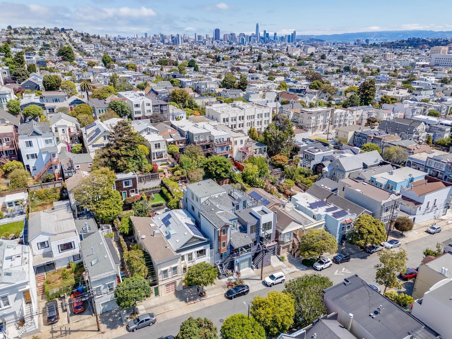 Detail Gallery Image 3 of 38 For 440-442 29th St, San Francisco,  CA 94131 - – Beds | – Baths