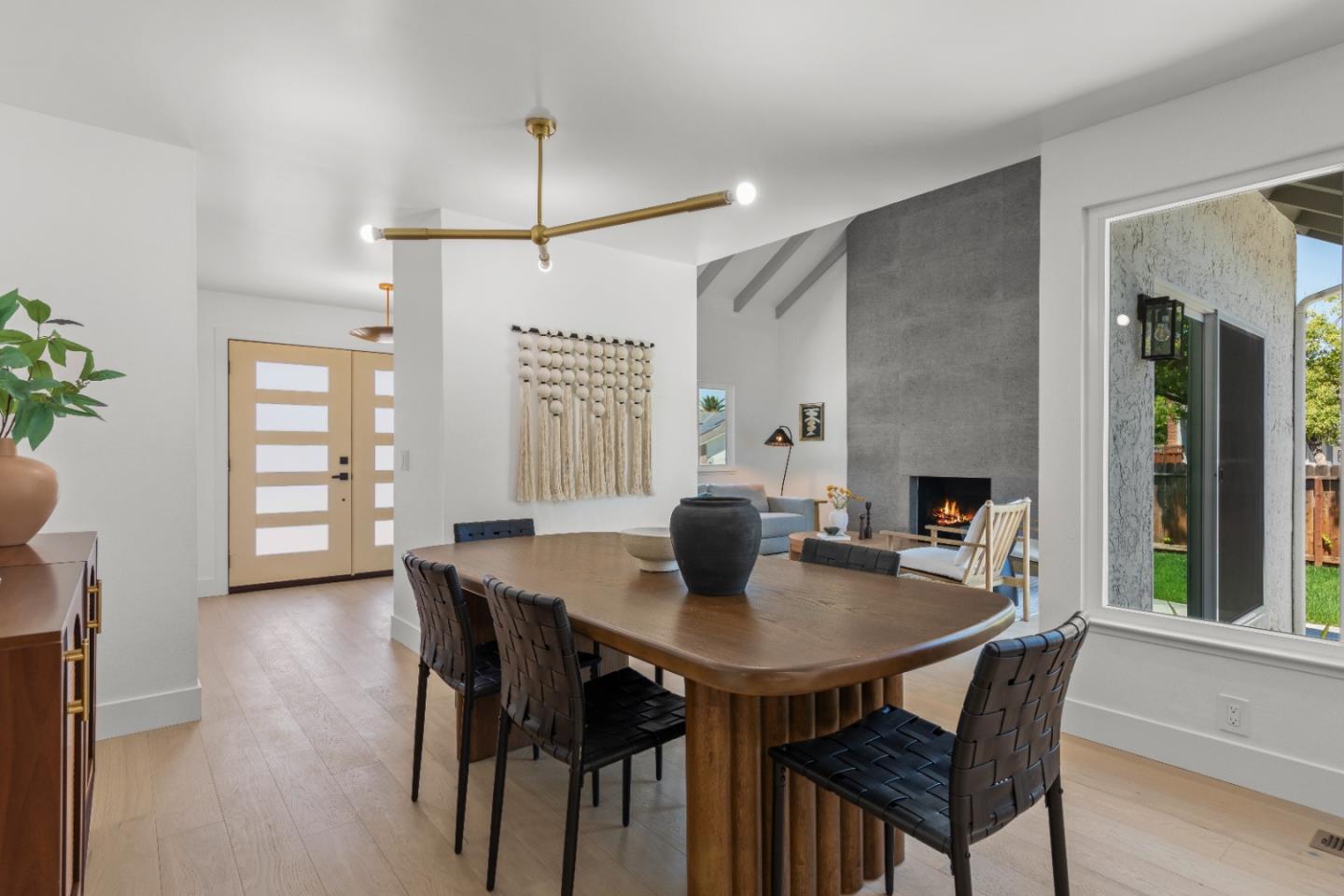 Detail Gallery Image 14 of 44 For 2508 Calma Ct, San Jose,  CA 95128 - 4 Beds | 2 Baths
