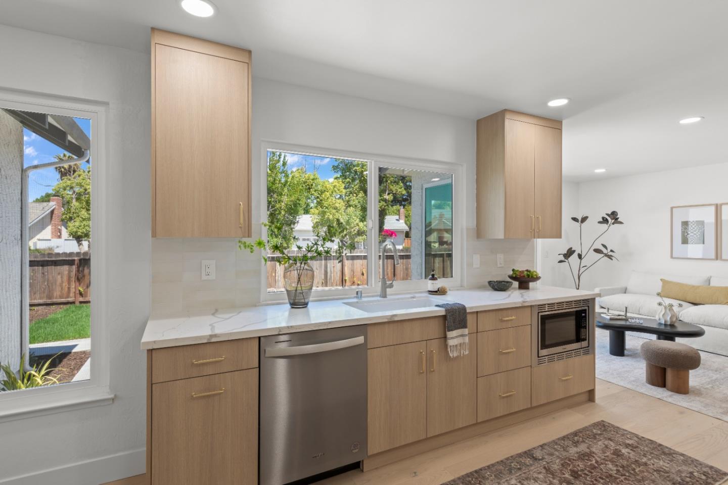 Detail Gallery Image 16 of 44 For 2508 Calma Ct, San Jose,  CA 95128 - 4 Beds | 2 Baths