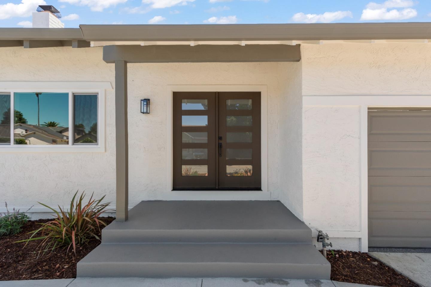 Detail Gallery Image 4 of 44 For 2508 Calma Ct, San Jose,  CA 95128 - 4 Beds | 2 Baths