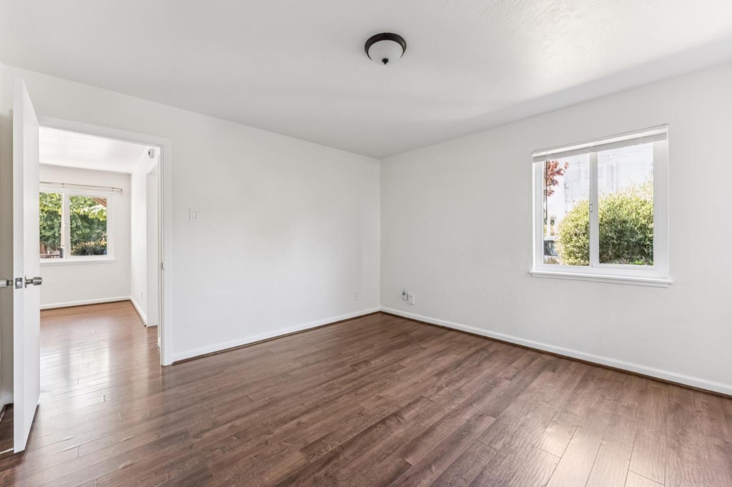 Detail Gallery Image 12 of 16 For 5664 Gaskill St, Oakland,  CA 94608 - – Beds | – Baths