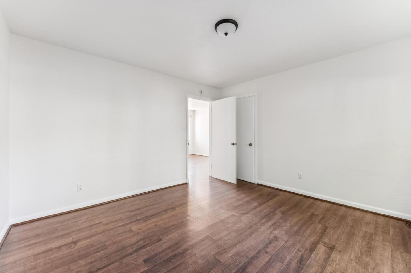 Detail Gallery Image 15 of 16 For 5664 Gaskill St, Oakland,  CA 94608 - – Beds | – Baths