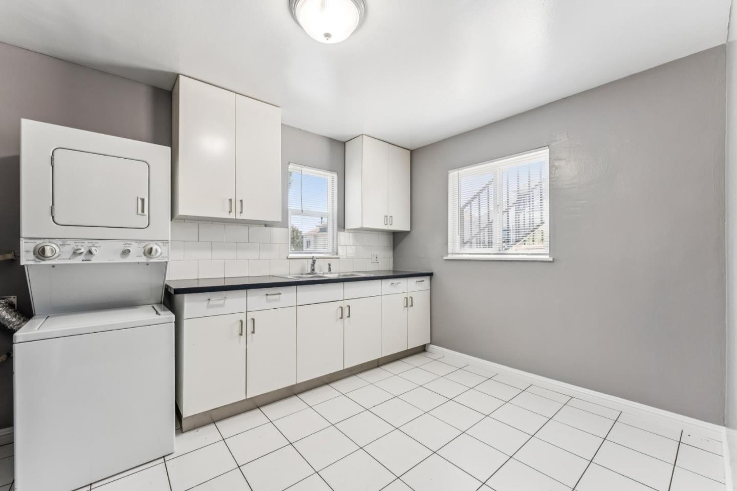 Detail Gallery Image 9 of 16 For 5664 Gaskill St, Oakland,  CA 94608 - – Beds | – Baths