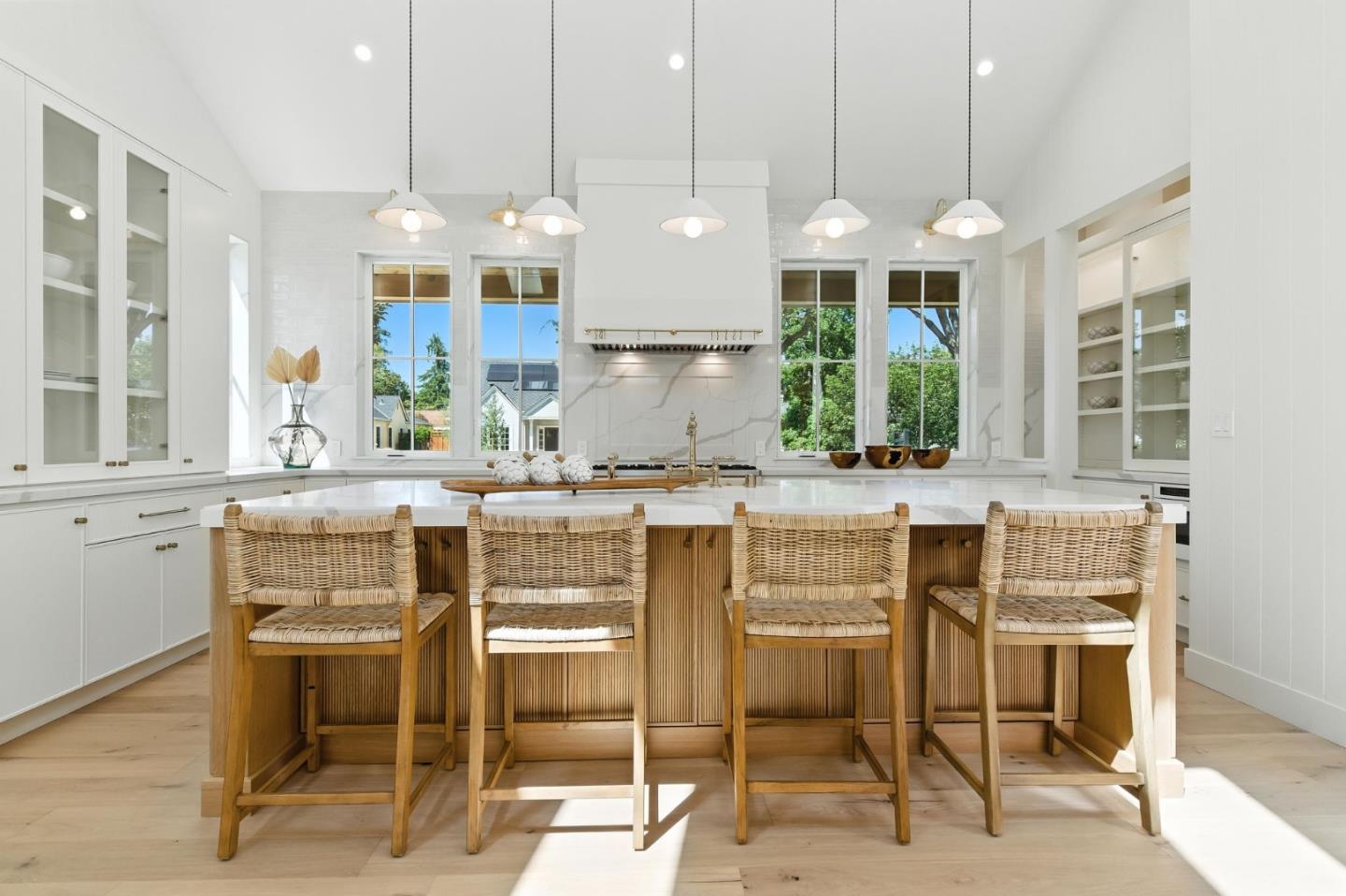 Detail Gallery Image 12 of 62 For 1192 Crescent Dr, San Jose,  CA 95125 - 5 Beds | 4/1 Baths