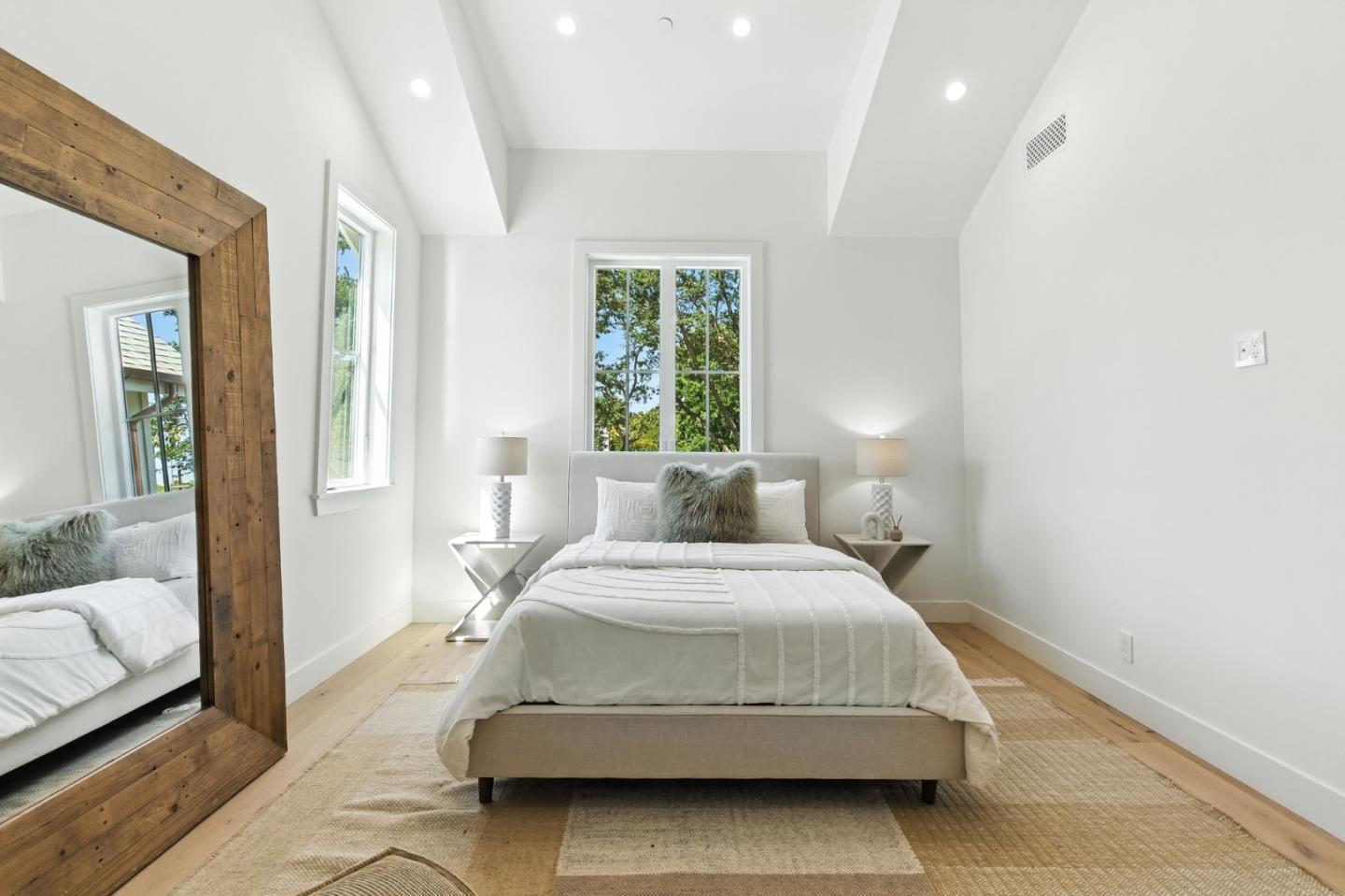 Detail Gallery Image 46 of 62 For 1192 Crescent Dr, San Jose,  CA 95125 - 5 Beds | 4/1 Baths