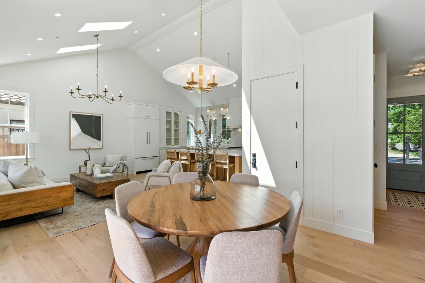 Detail Gallery Image 8 of 62 For 1192 Crescent Dr, San Jose,  CA 95125 - 5 Beds | 4/1 Baths