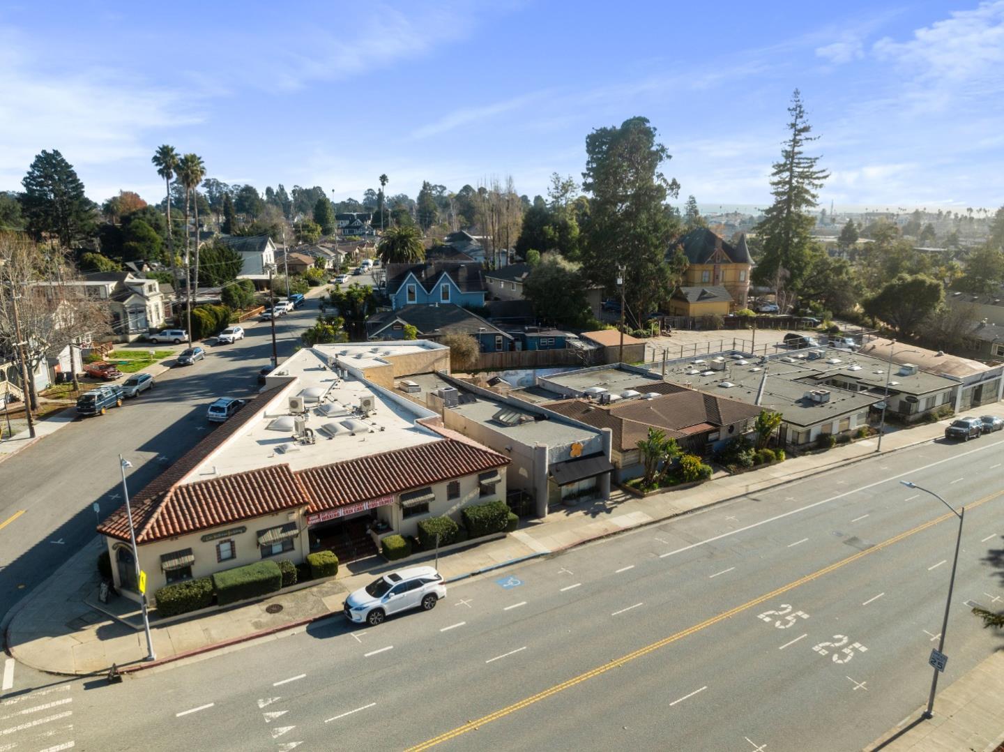 Detail Gallery Image 3 of 22 For 526-540 Soquel Ave, Santa Cruz,  CA 95062 - – Beds | – Baths
