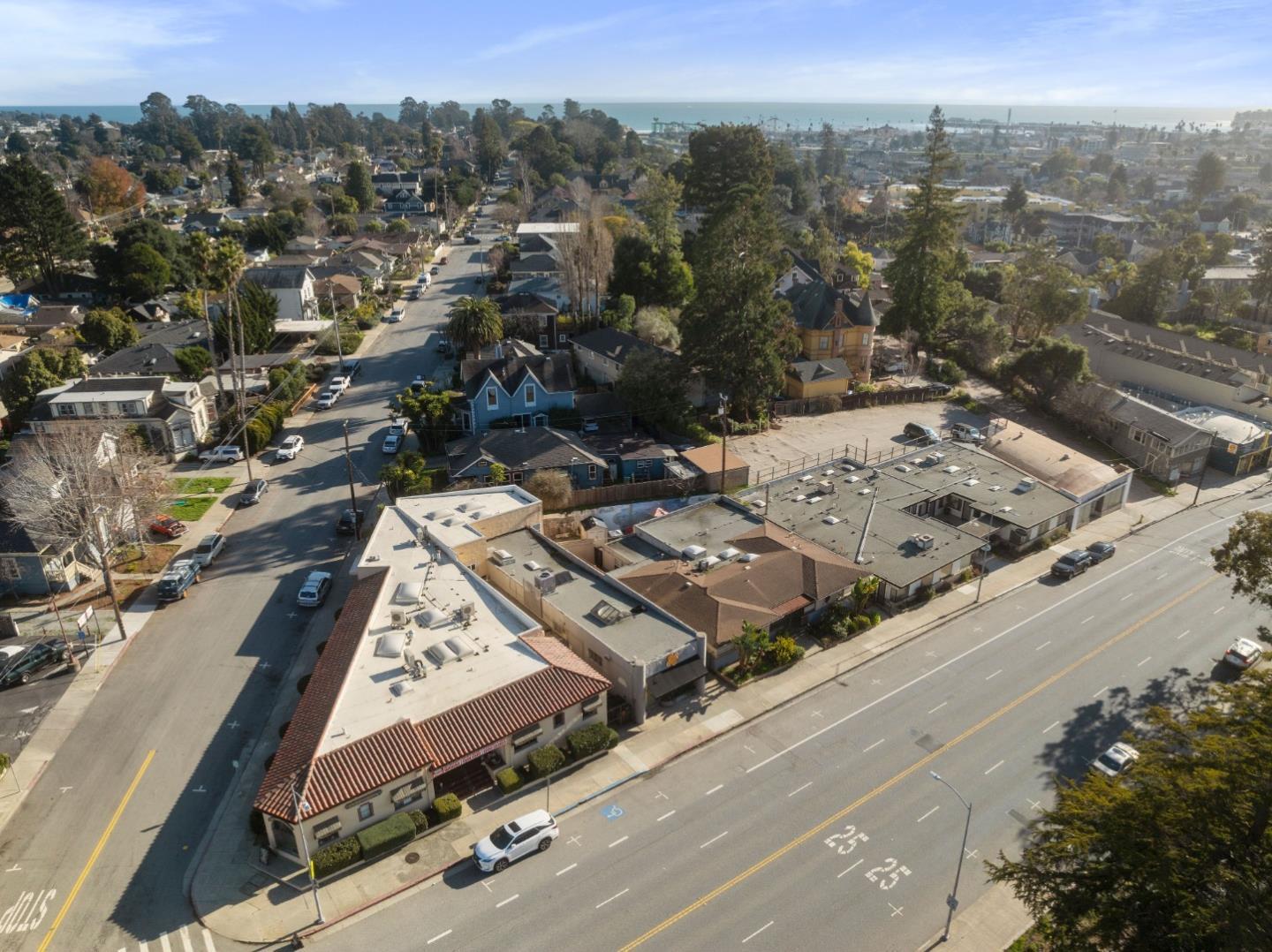 Detail Gallery Image 4 of 22 For 526-540 Soquel Ave, Santa Cruz,  CA 95062 - – Beds | – Baths
