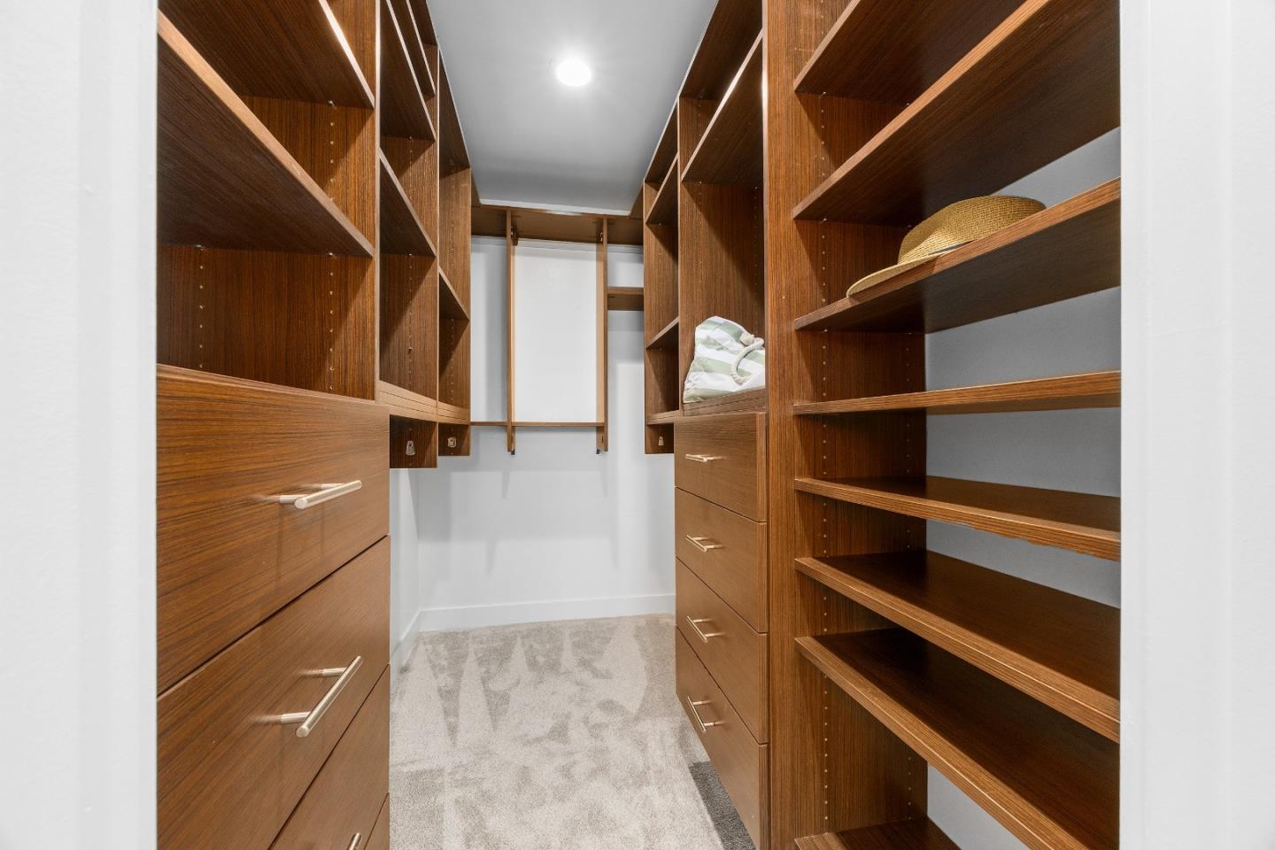 Detail Gallery Image 21 of 31 For 755 14th Ave #611,  Santa Cruz,  CA 95062 - 1 Beds | 1 Baths