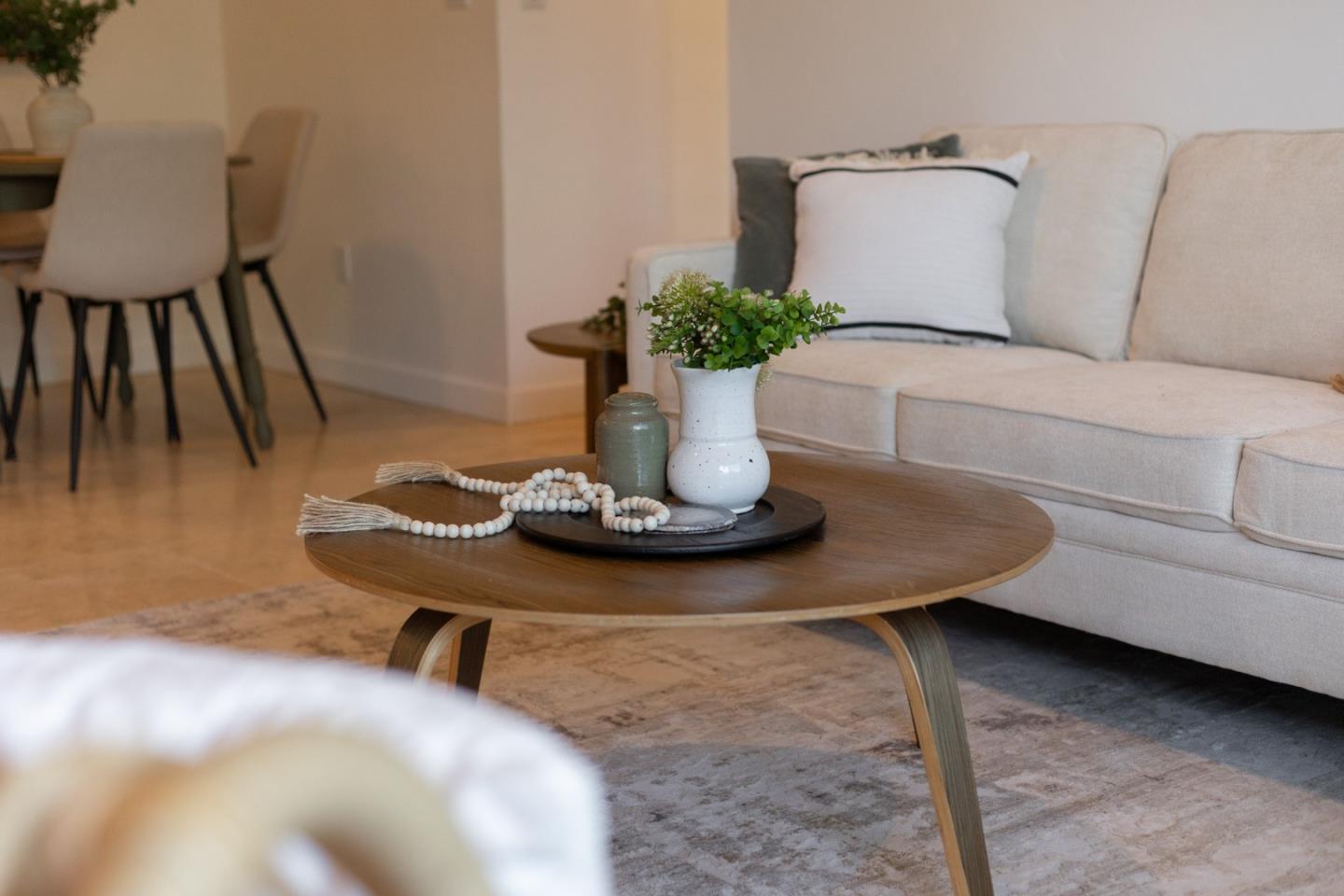 Detail Gallery Image 5 of 31 For 755 14th Ave #611,  Santa Cruz,  CA 95062 - 1 Beds | 1 Baths