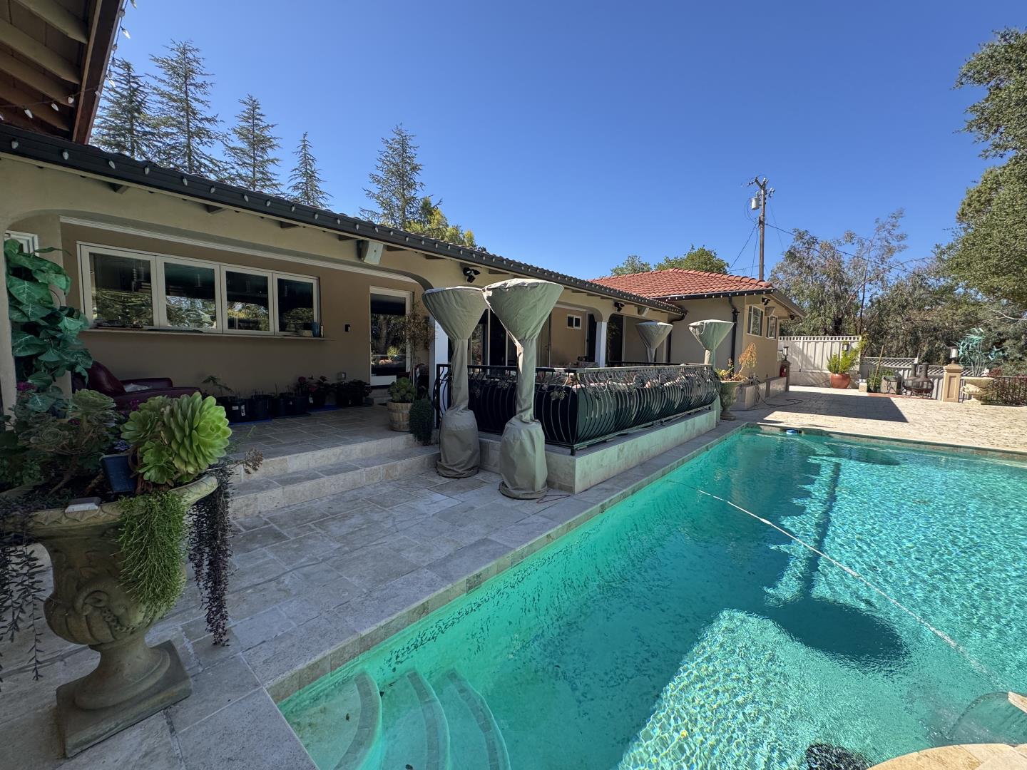 Detail Gallery Image 33 of 62 For 13605 Surrey Ln, Saratoga,  CA 95070 - 5 Beds | 6 Baths