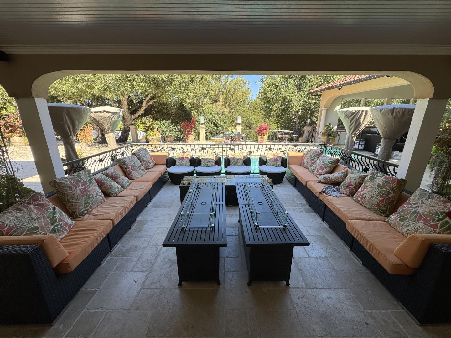 Detail Gallery Image 39 of 62 For 13605 Surrey Ln, Saratoga,  CA 95070 - 5 Beds | 6 Baths