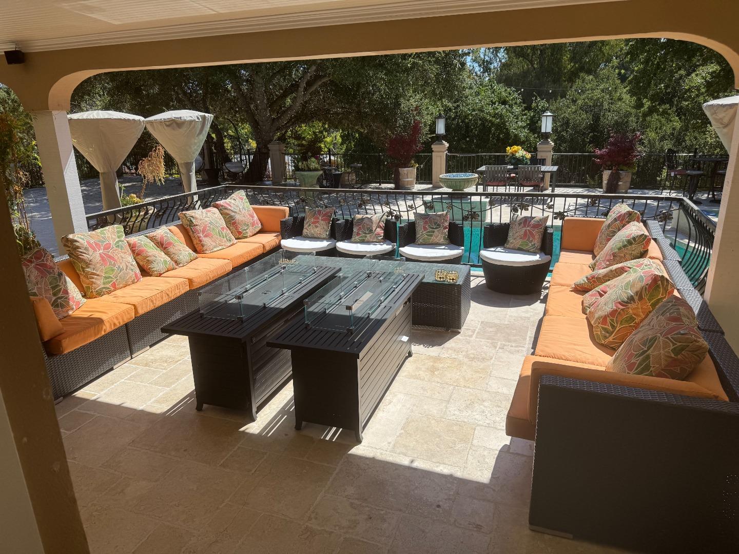 Detail Gallery Image 41 of 62 For 13605 Surrey Ln, Saratoga,  CA 95070 - 5 Beds | 6 Baths