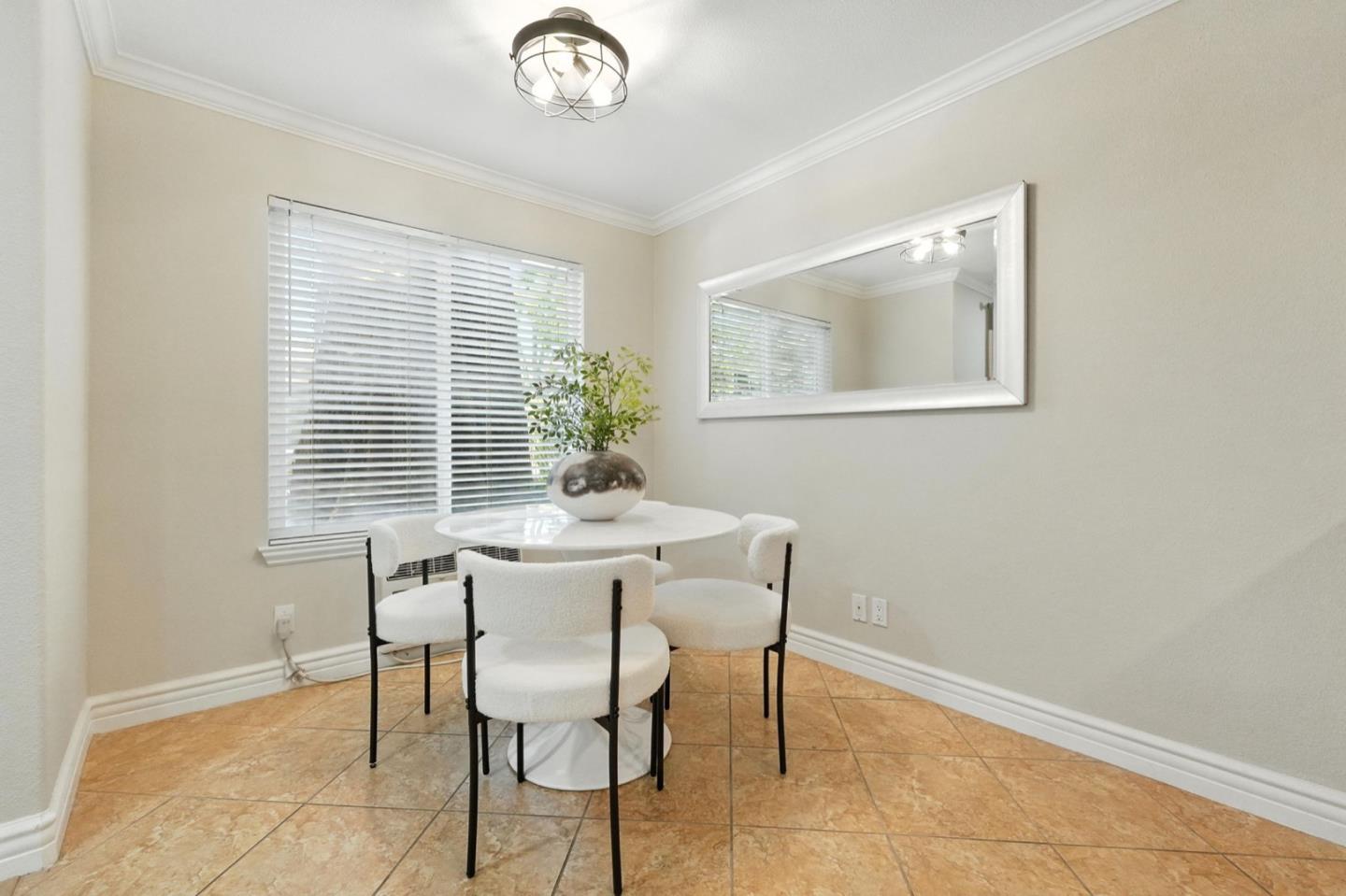 Detail Gallery Image 14 of 42 For 2580 Homestead Rd #4101,  Santa Clara,  CA 95051 - 2 Beds | 1/1 Baths