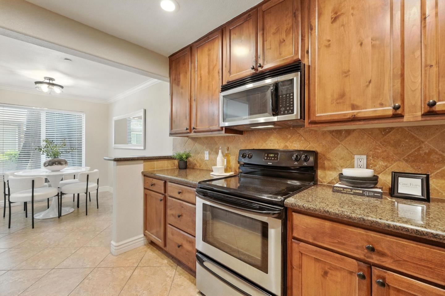 Detail Gallery Image 24 of 42 For 2580 Homestead Rd #4101,  Santa Clara,  CA 95051 - 2 Beds | 1/1 Baths