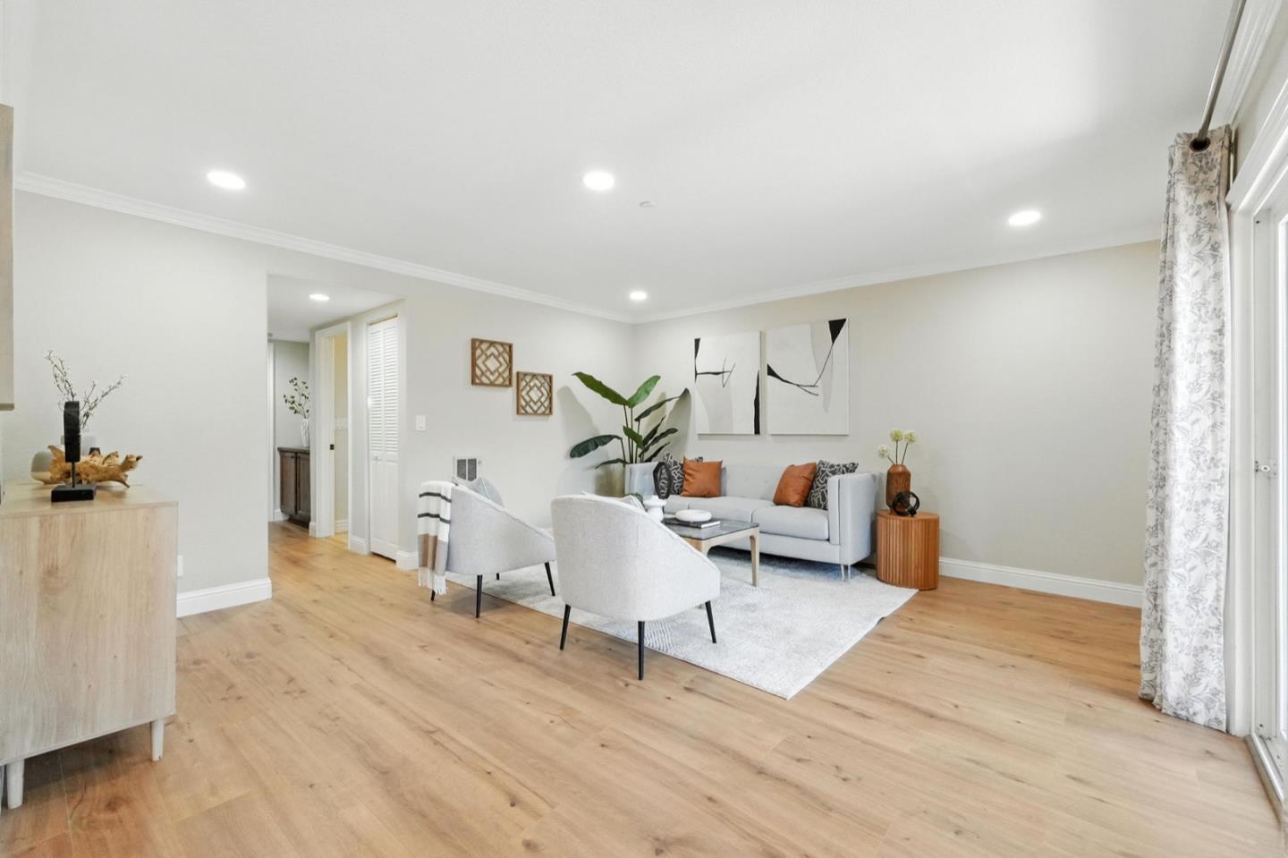 Detail Gallery Image 8 of 42 For 2580 Homestead Rd #4101,  Santa Clara,  CA 95051 - 2 Beds | 1/1 Baths
