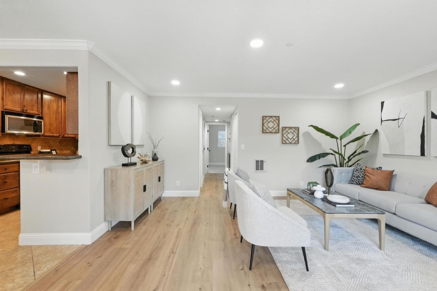 Detail Gallery Image 9 of 42 For 2580 Homestead Rd #4101,  Santa Clara,  CA 95051 - 2 Beds | 1/1 Baths