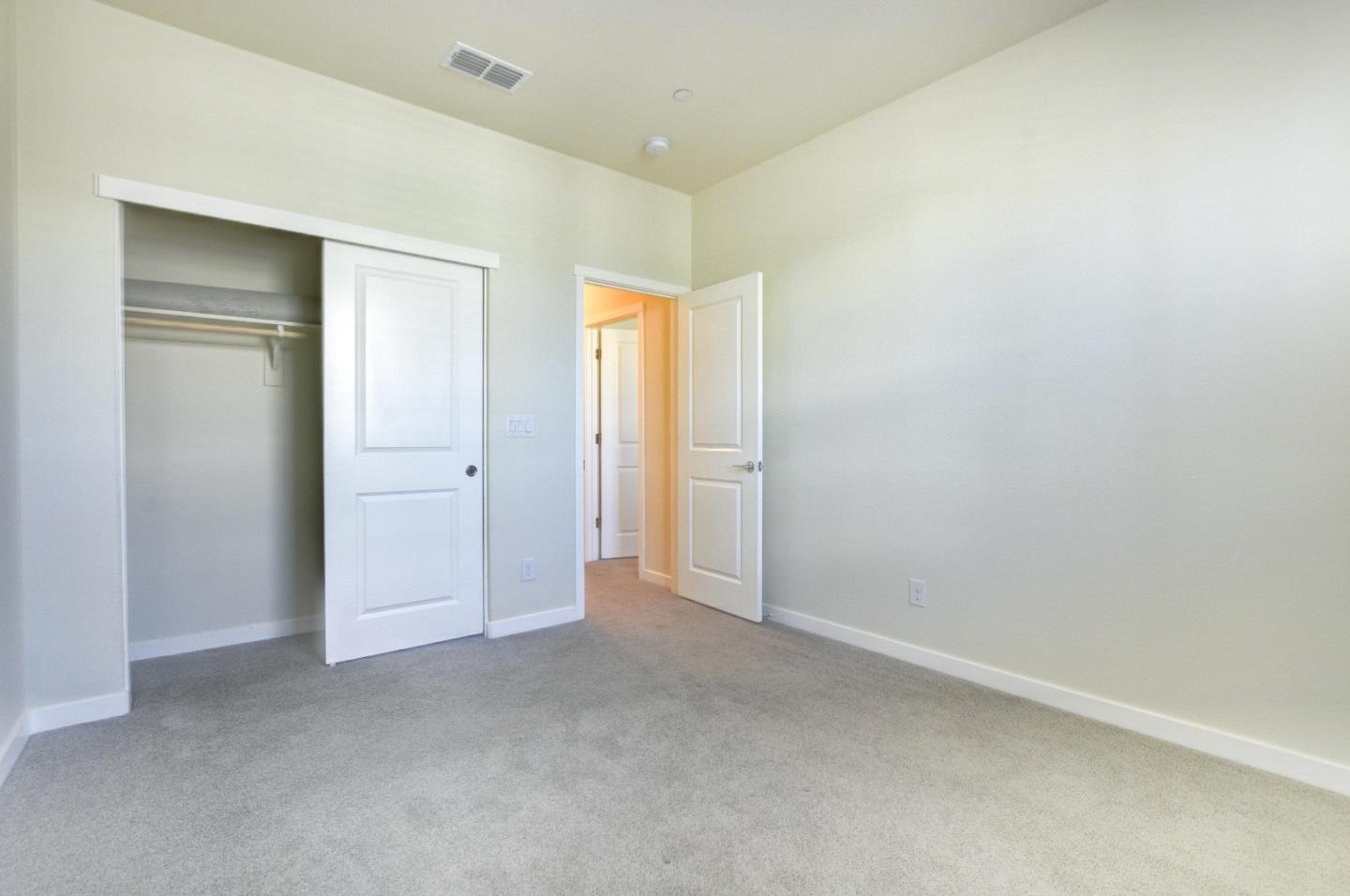 Detail Gallery Image 22 of 47 For 3515 Sparrow Ct, West Sacramento,  CA 95691 - 3 Beds | 2/1 Baths