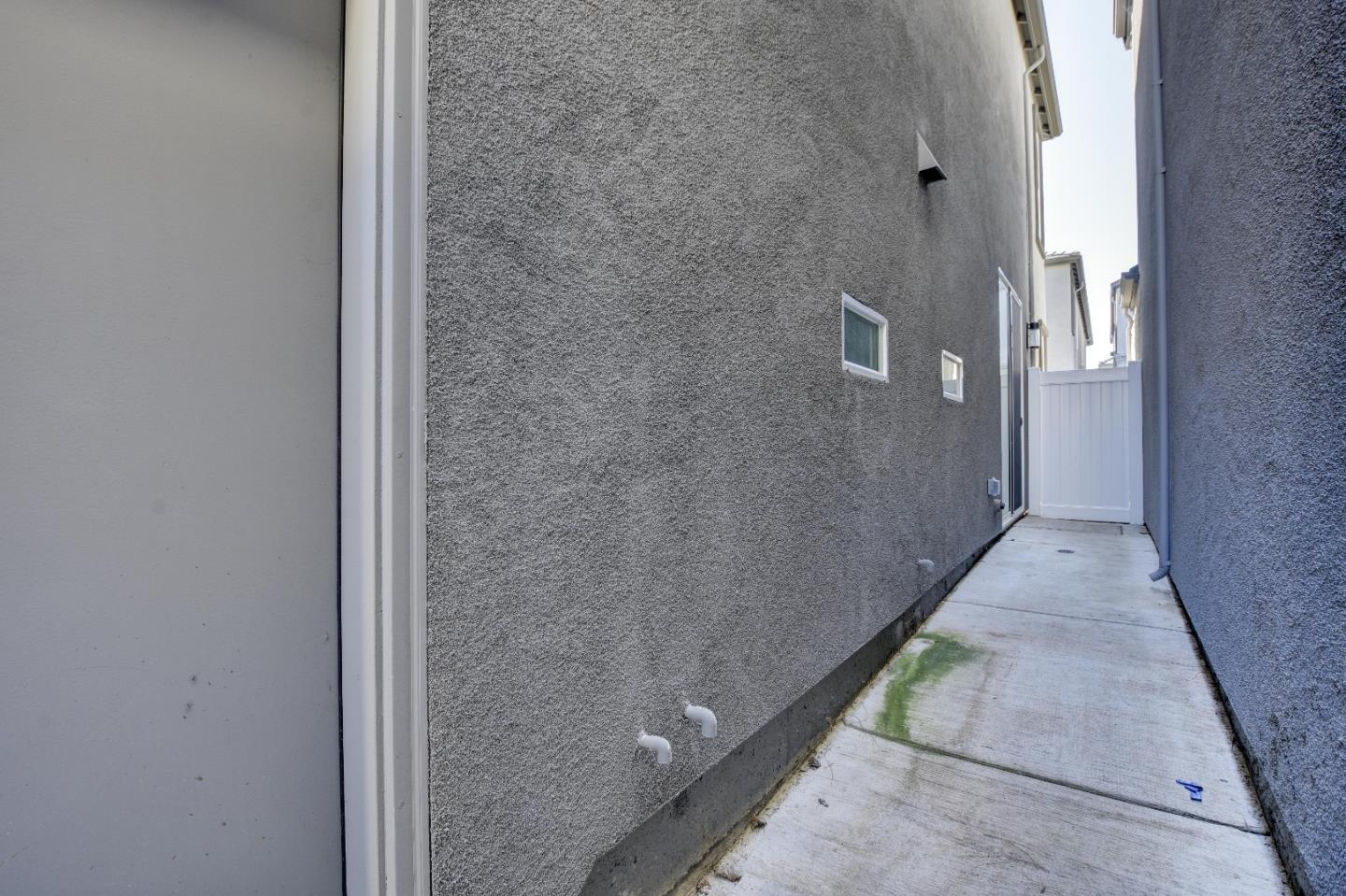 Detail Gallery Image 28 of 47 For 3515 Sparrow Ct, West Sacramento,  CA 95691 - 3 Beds | 2/1 Baths