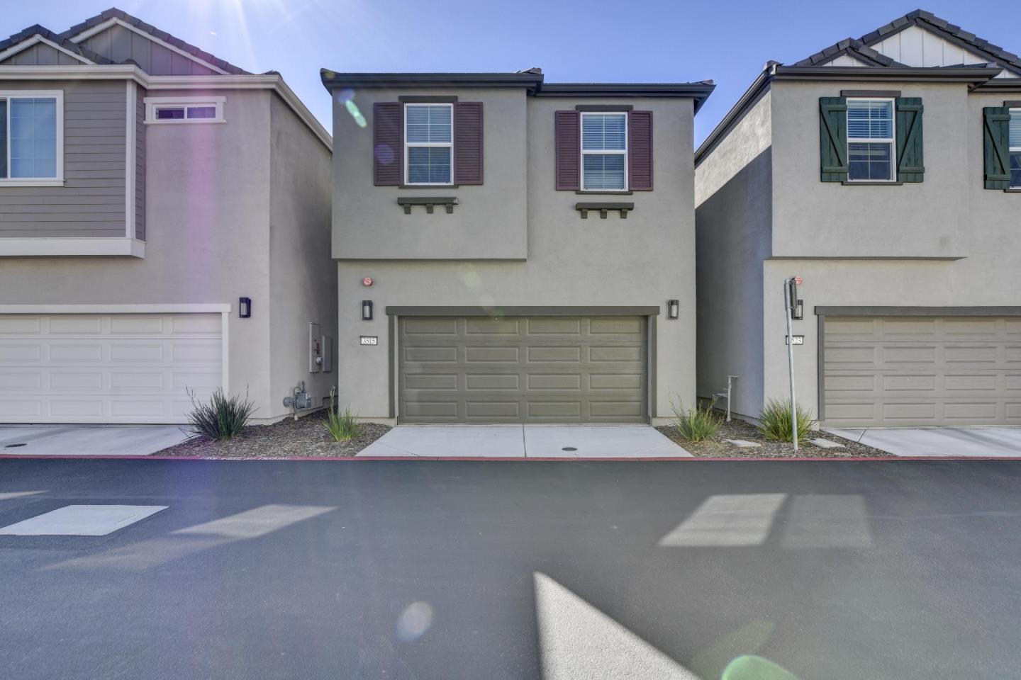 Detail Gallery Image 3 of 47 For 3515 Sparrow Ct, West Sacramento,  CA 95691 - 3 Beds | 2/1 Baths
