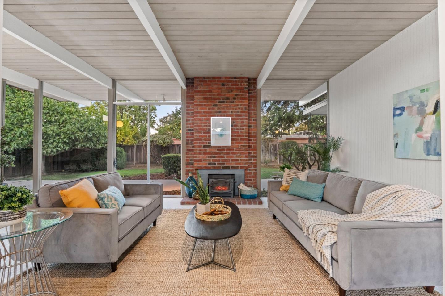 Detail Gallery Image 12 of 62 For 1204 Navlet Ct, Sunnyvale,  CA 94087 - 4 Beds | 2 Baths