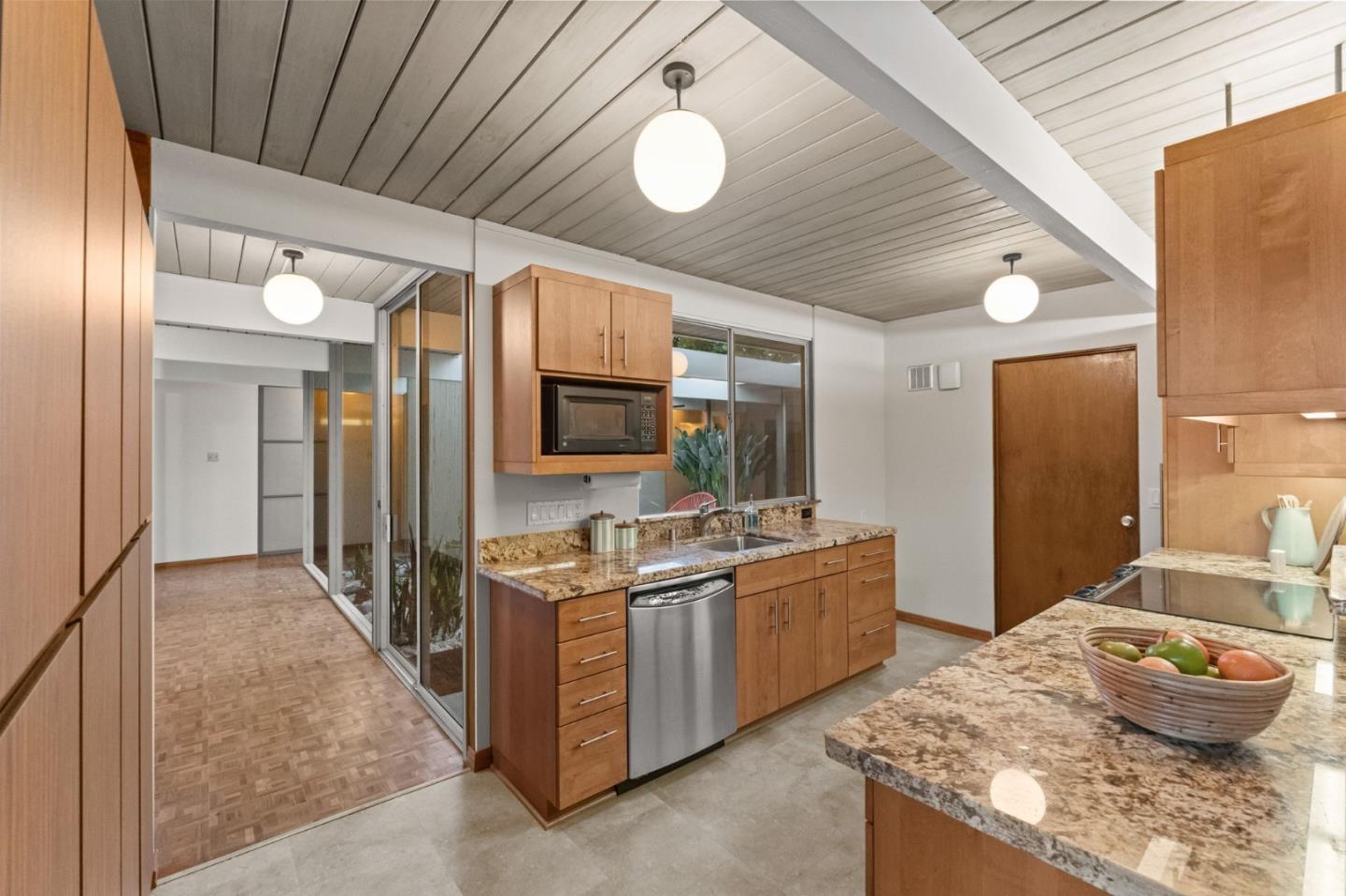 Detail Gallery Image 20 of 62 For 1204 Navlet Ct, Sunnyvale,  CA 94087 - 4 Beds | 2 Baths