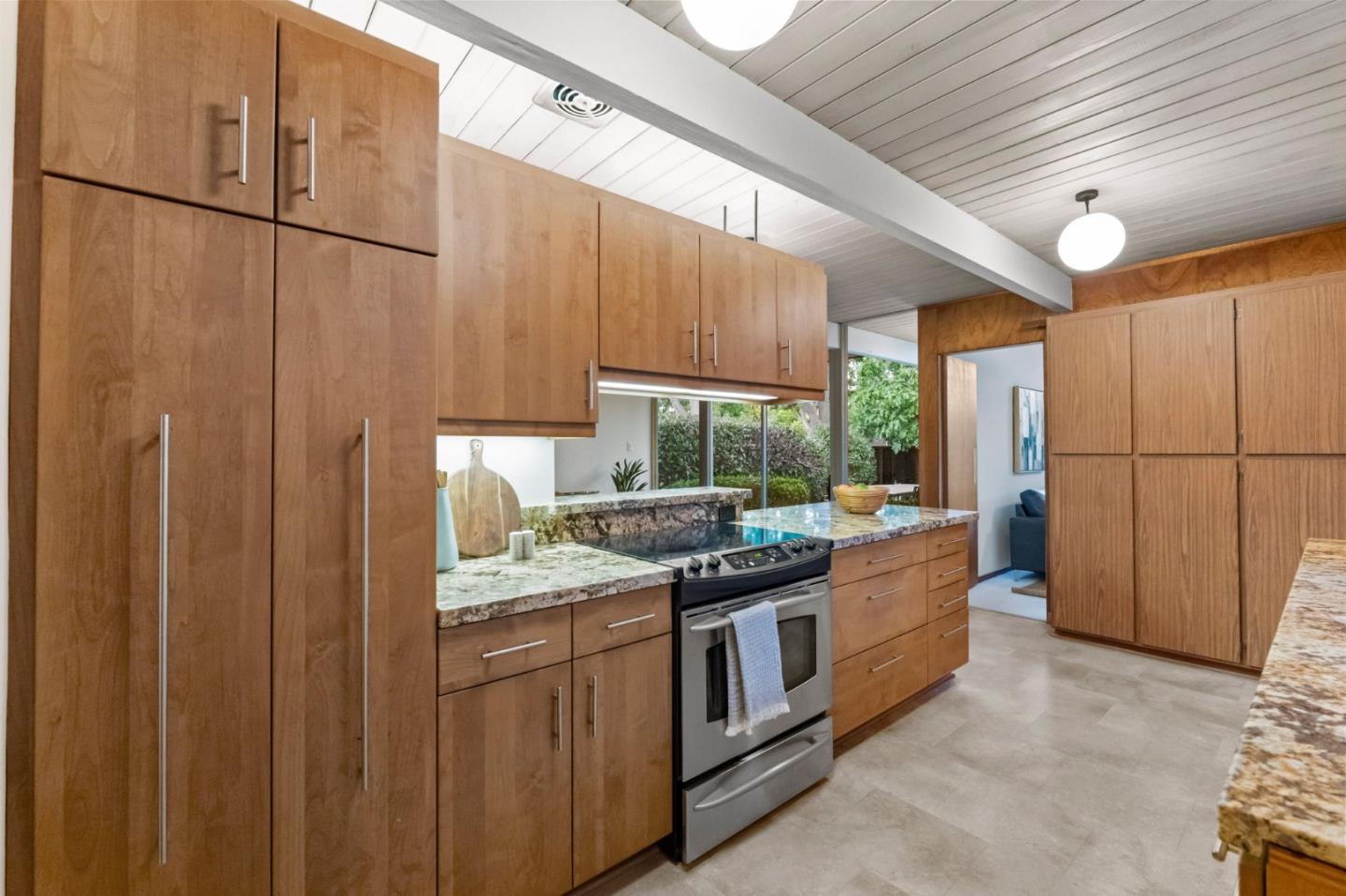 Detail Gallery Image 22 of 62 For 1204 Navlet Ct, Sunnyvale,  CA 94087 - 4 Beds | 2 Baths