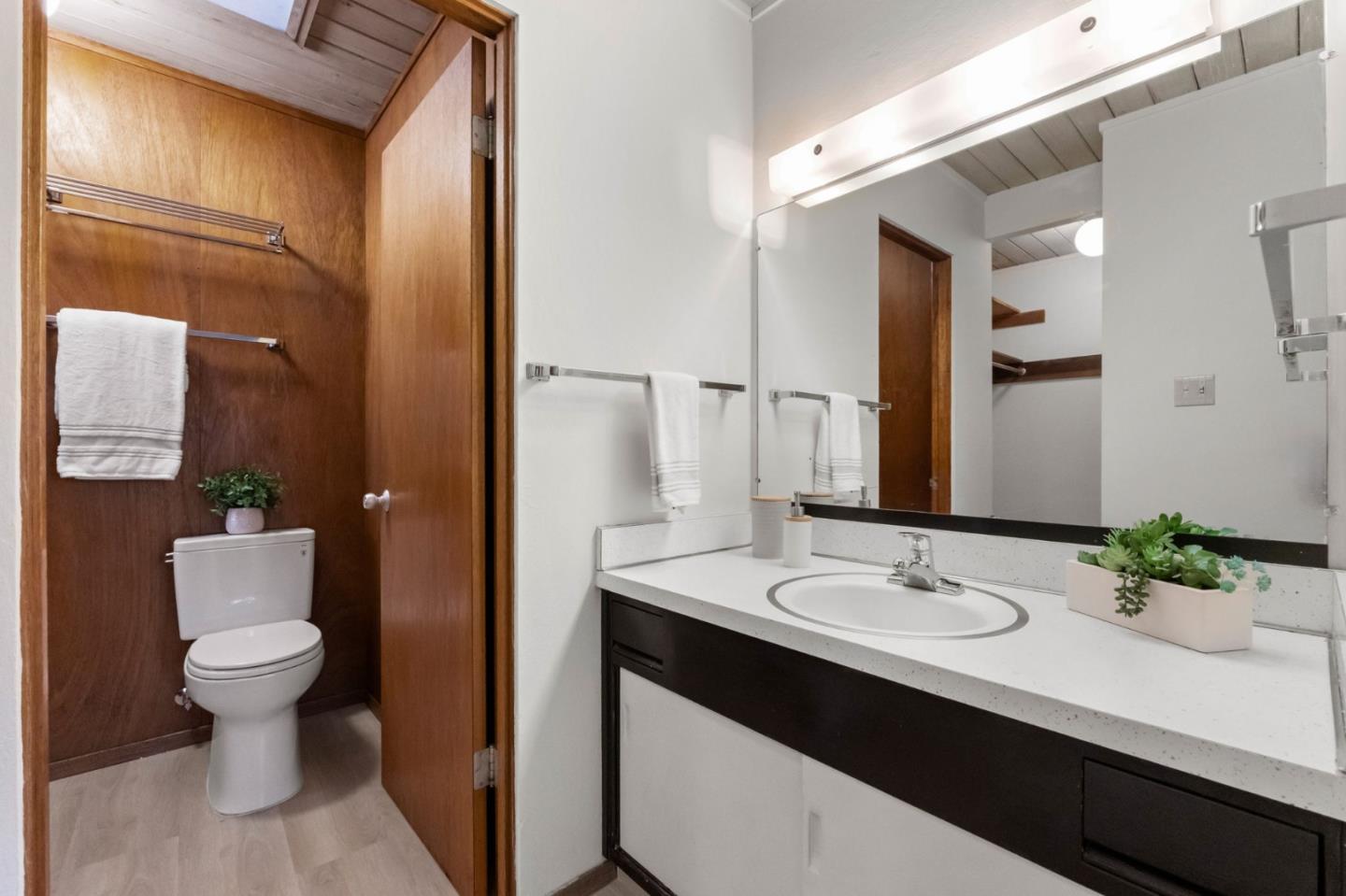 Detail Gallery Image 37 of 62 For 1204 Navlet Ct, Sunnyvale,  CA 94087 - 4 Beds | 2 Baths