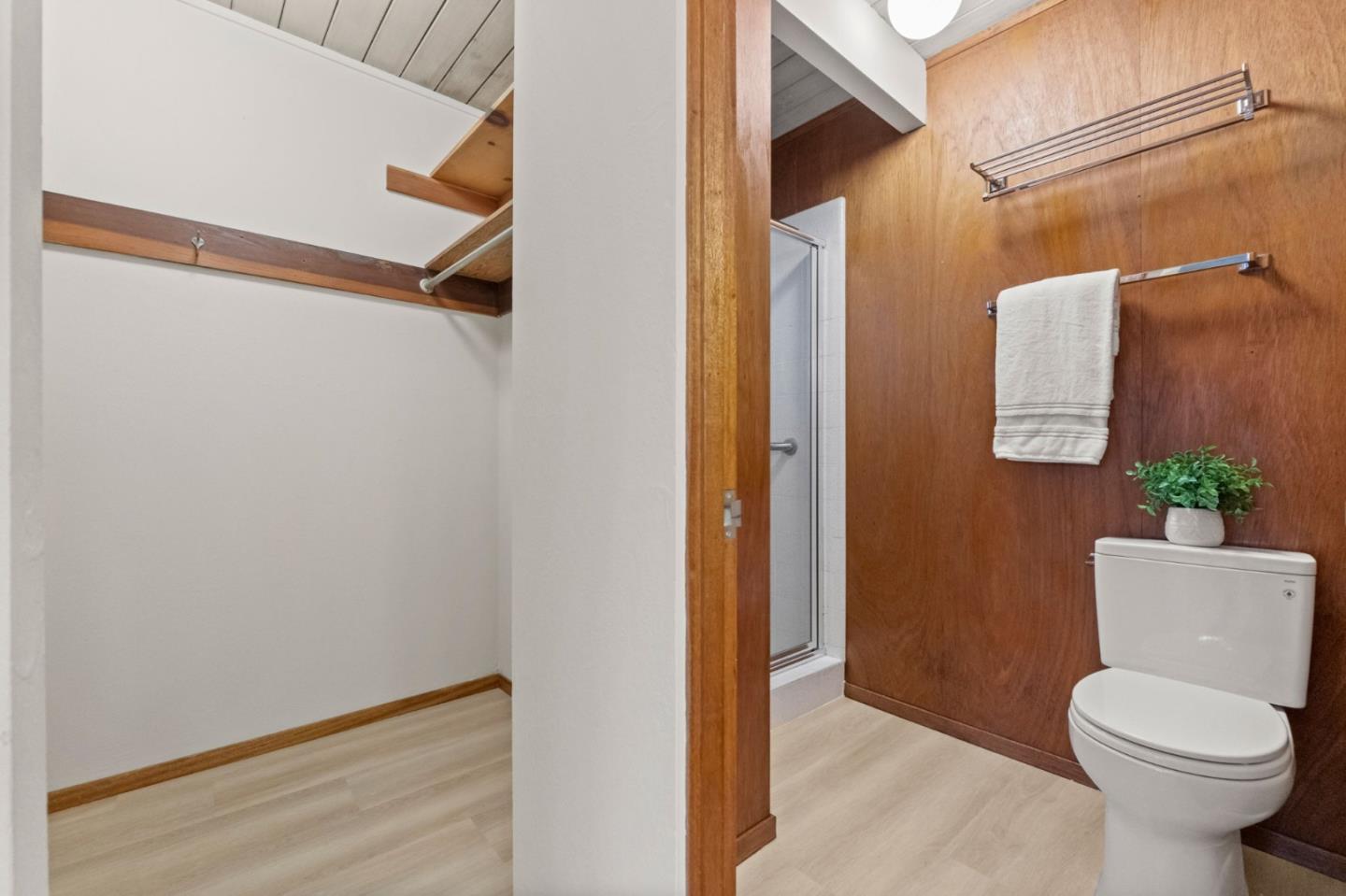 Detail Gallery Image 39 of 62 For 1204 Navlet Ct, Sunnyvale,  CA 94087 - 4 Beds | 2 Baths