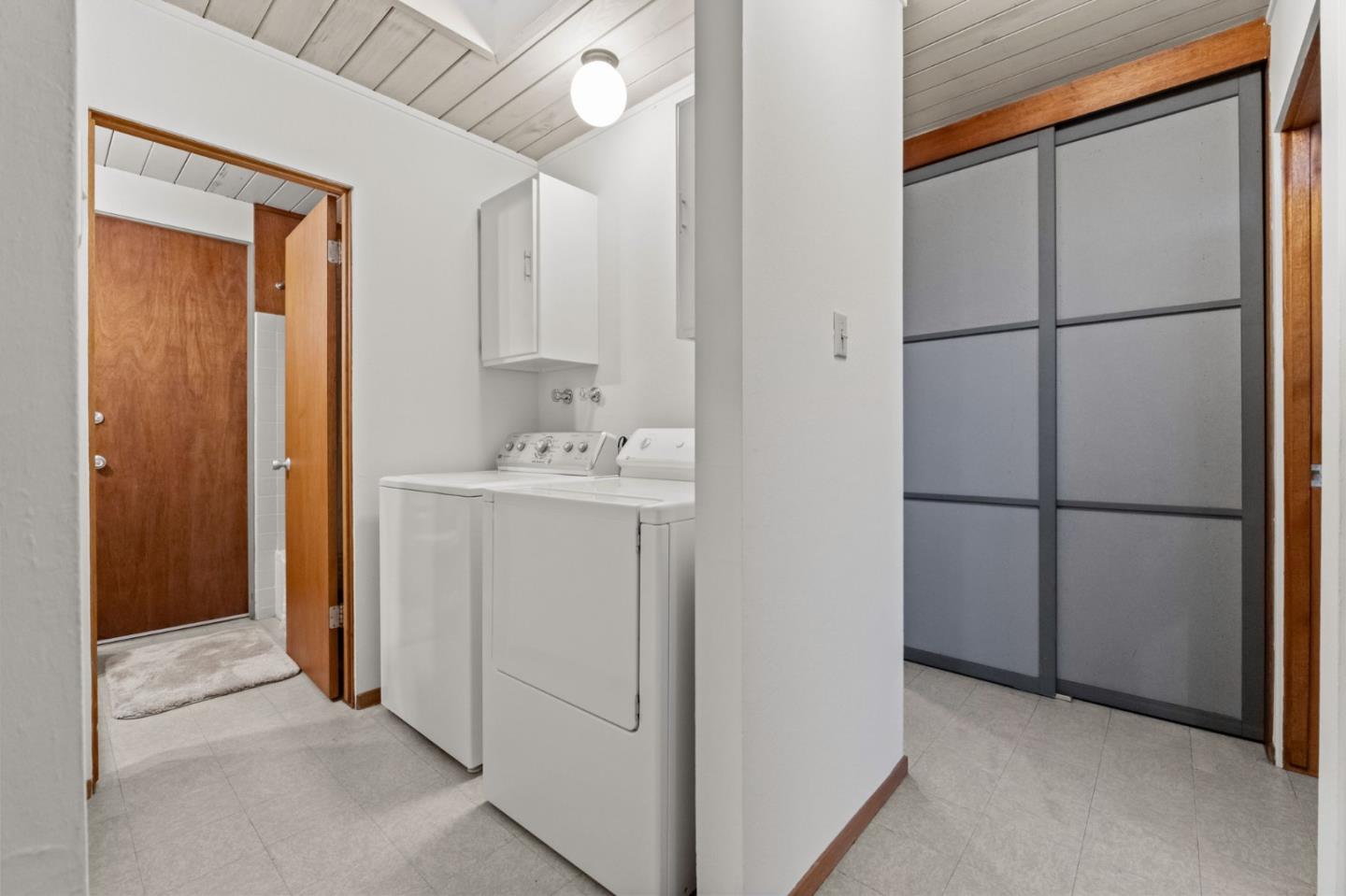 Detail Gallery Image 43 of 62 For 1204 Navlet Ct, Sunnyvale,  CA 94087 - 4 Beds | 2 Baths