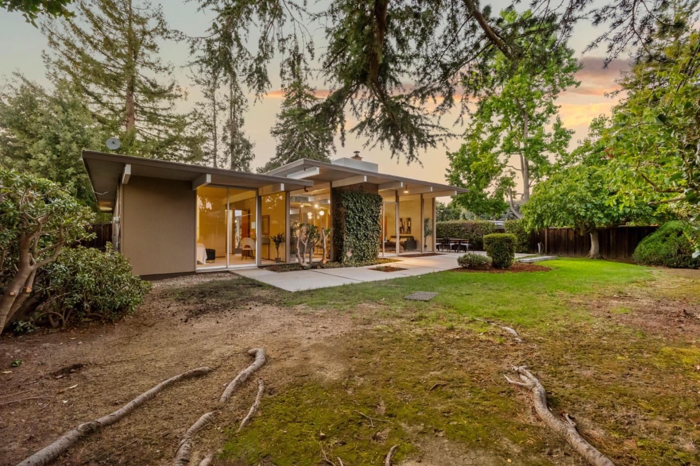 Detail Gallery Image 48 of 62 For 1204 Navlet Ct, Sunnyvale,  CA 94087 - 4 Beds | 2 Baths