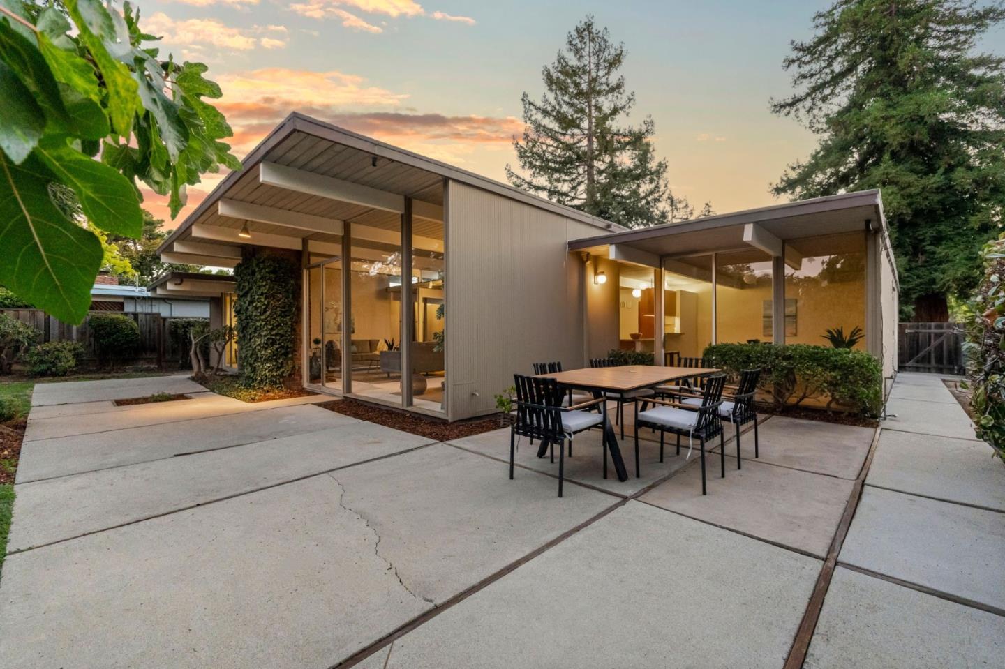 Detail Gallery Image 52 of 62 For 1204 Navlet Ct, Sunnyvale,  CA 94087 - 4 Beds | 2 Baths
