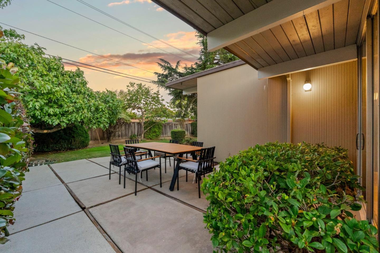 Detail Gallery Image 54 of 62 For 1204 Navlet Ct, Sunnyvale,  CA 94087 - 4 Beds | 2 Baths