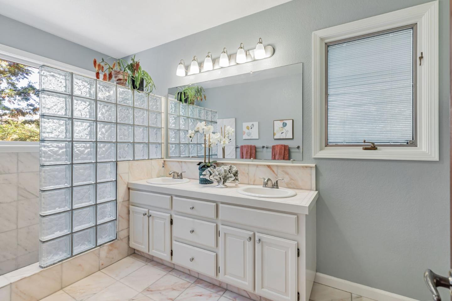 Detail Gallery Image 16 of 45 For 3785 Live Oak Ln, Morgan Hill,  CA 95037 - 5 Beds | 4 Baths