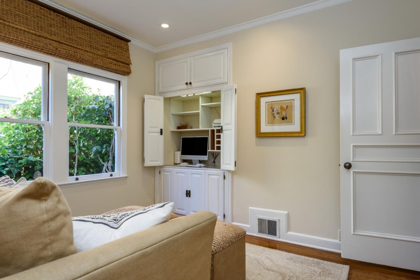 Detail Gallery Image 17 of 36 For 533 Edinburgh St, San Mateo,  CA 94402 - 4 Beds | 3 Baths