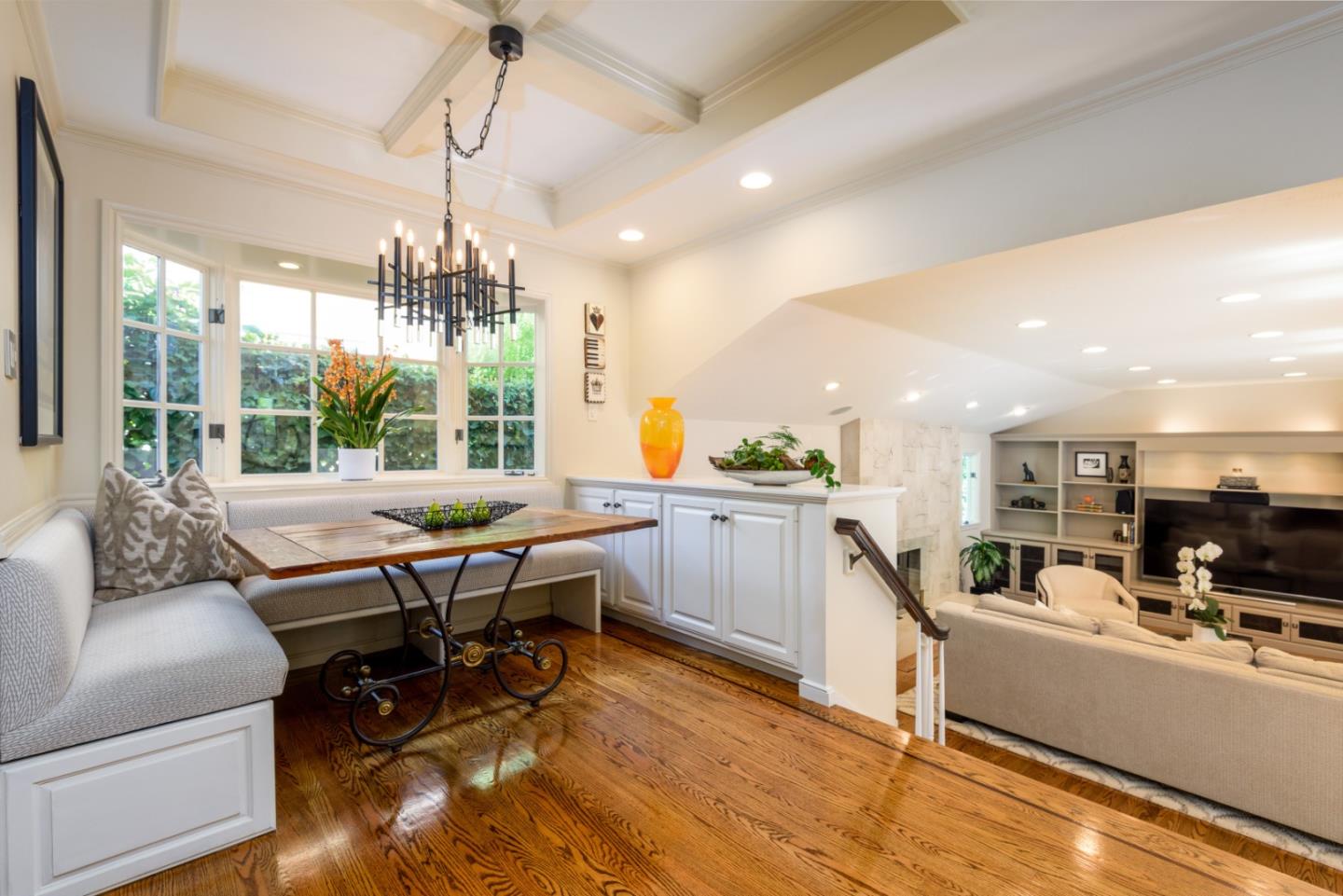 Detail Gallery Image 19 of 36 For 533 Edinburgh St, San Mateo,  CA 94402 - 4 Beds | 3 Baths