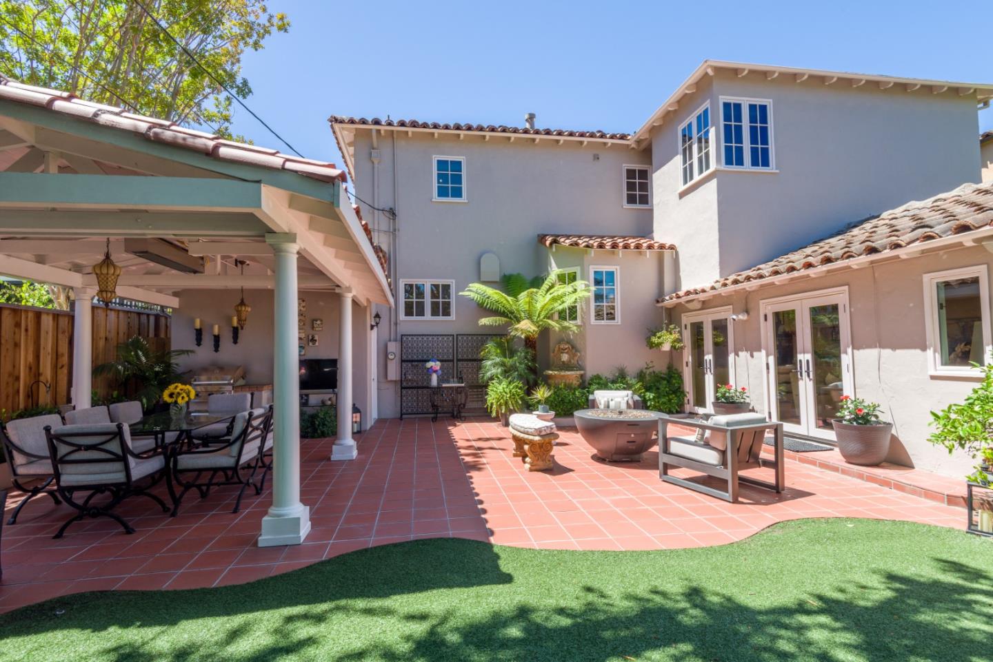 Detail Gallery Image 33 of 36 For 533 Edinburgh St, San Mateo,  CA 94402 - 4 Beds | 3 Baths