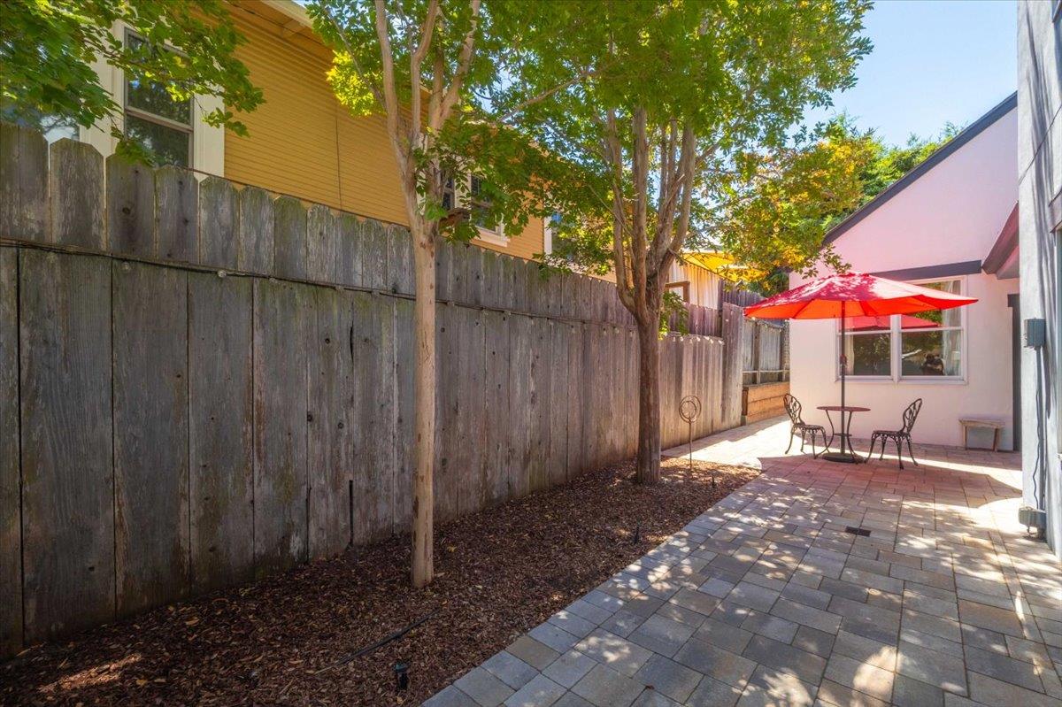 Detail Gallery Image 29 of 30 For 1128 3rd St, Monterey,  CA 93940 - 3 Beds | 2/1 Baths