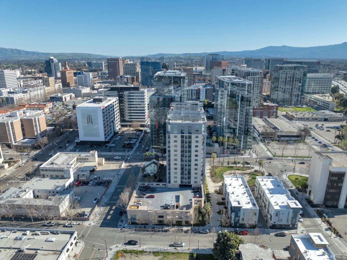 Detail Gallery Image 3 of 30 For 175 W Saint James St #607,  San Jose,  CA 95110 - 1 Beds | 1 Baths