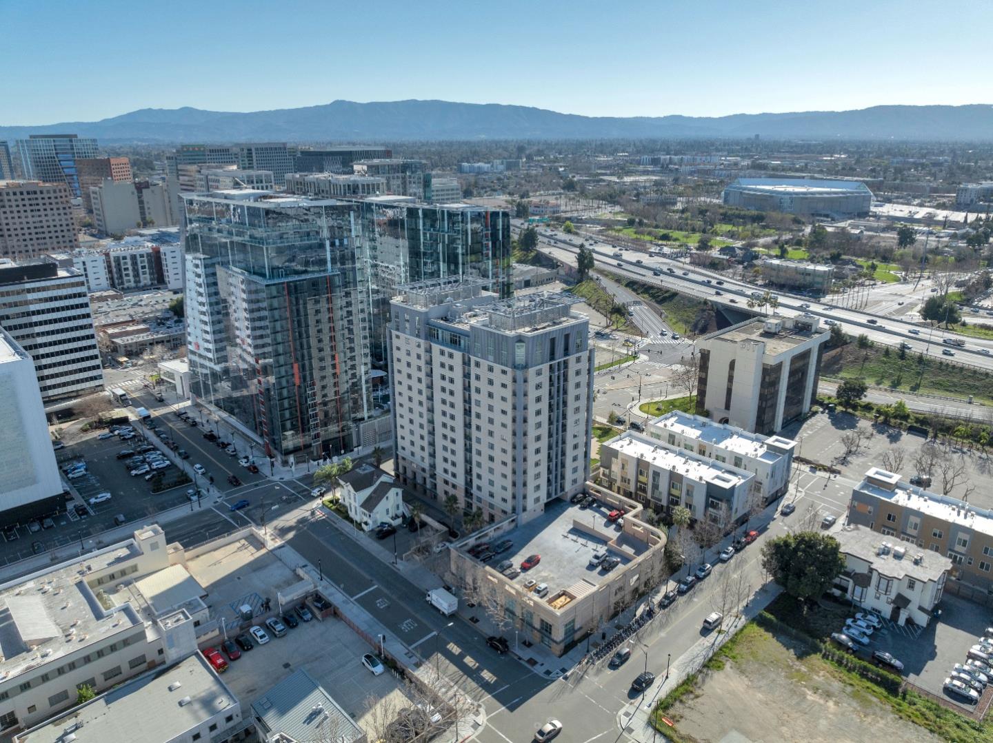 Detail Gallery Image 5 of 30 For 175 W Saint James St #607,  San Jose,  CA 95110 - 1 Beds | 1 Baths